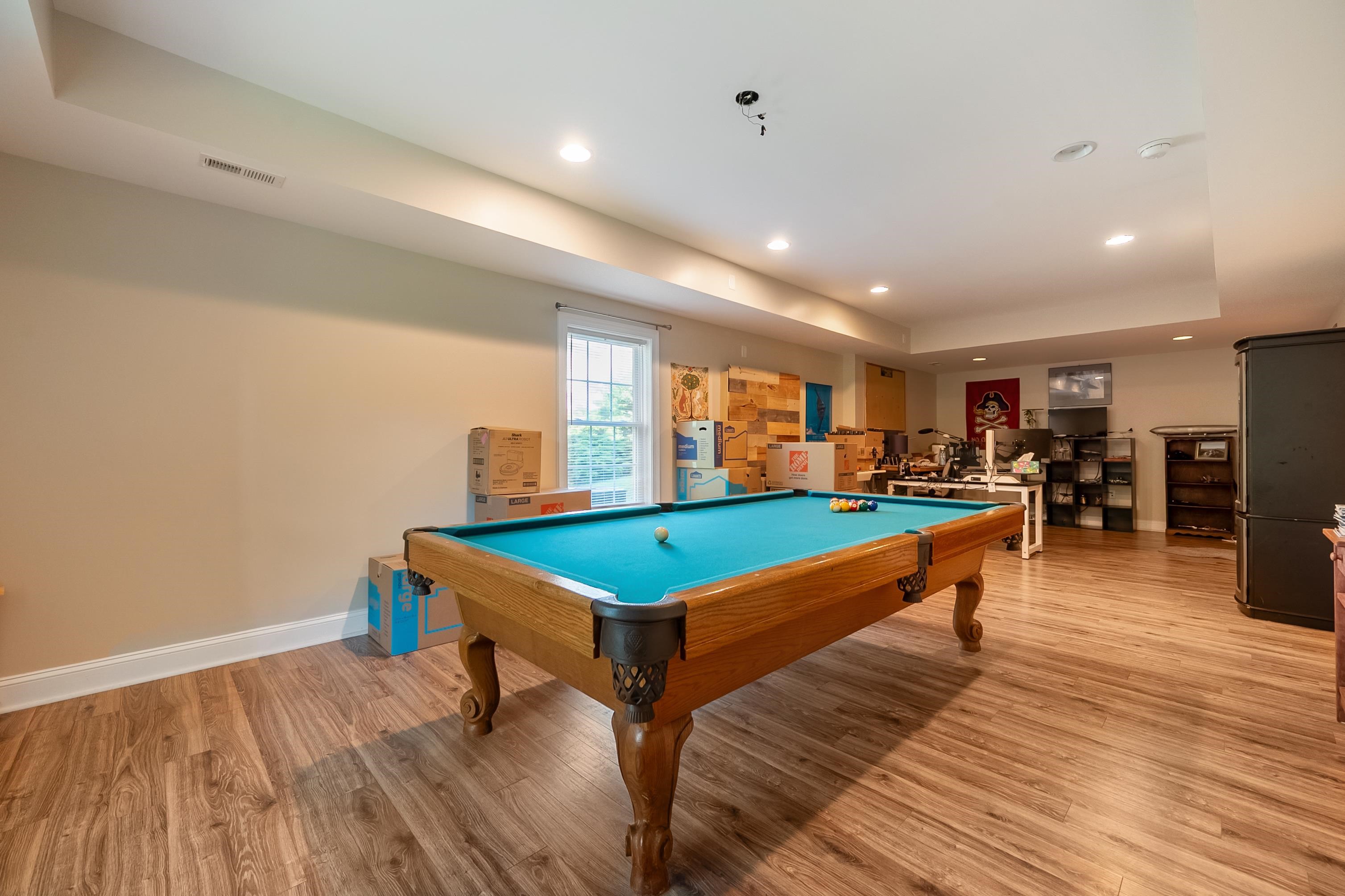 205 RIDGE Lane