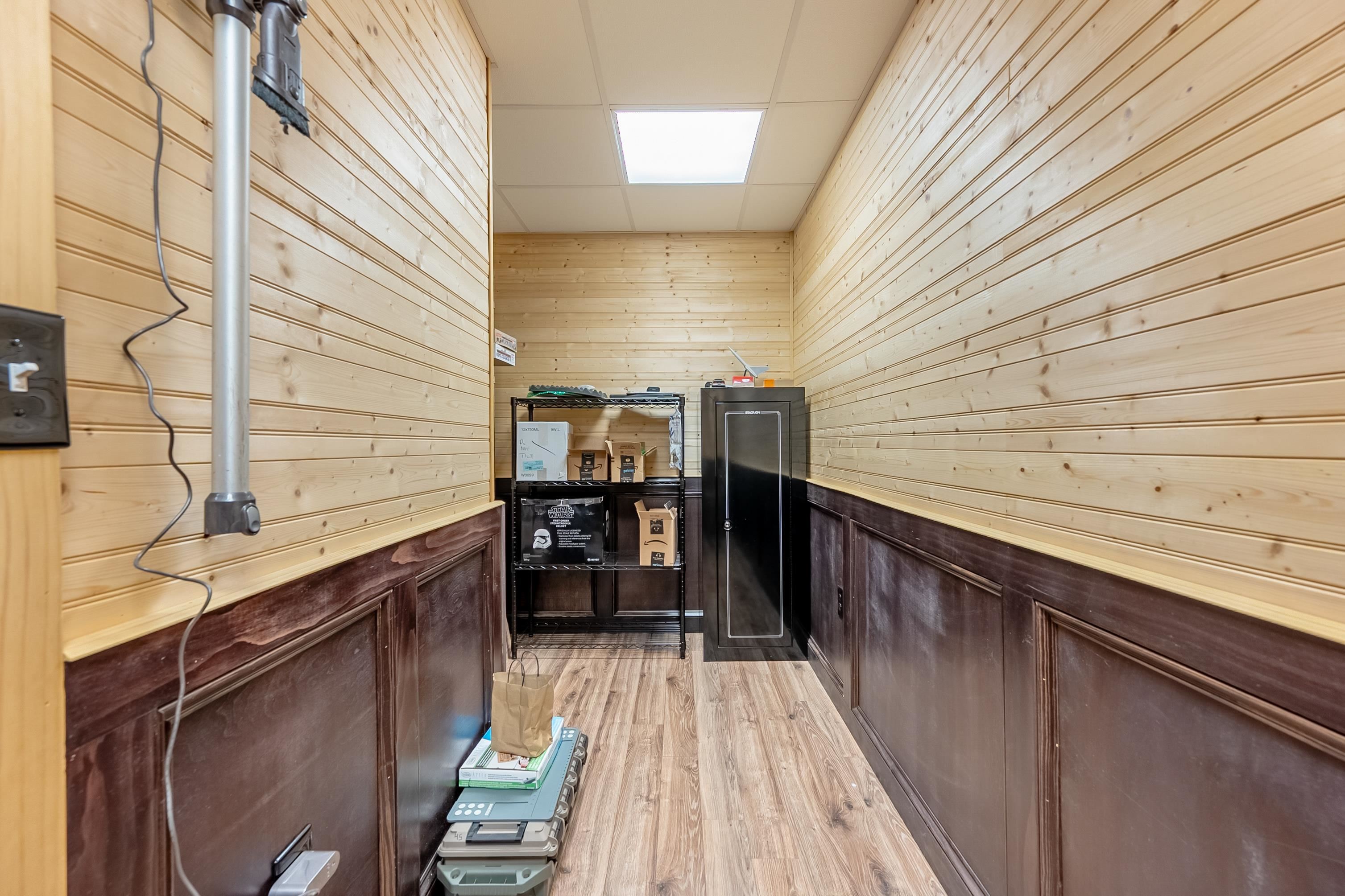 205 RIDGE Lane