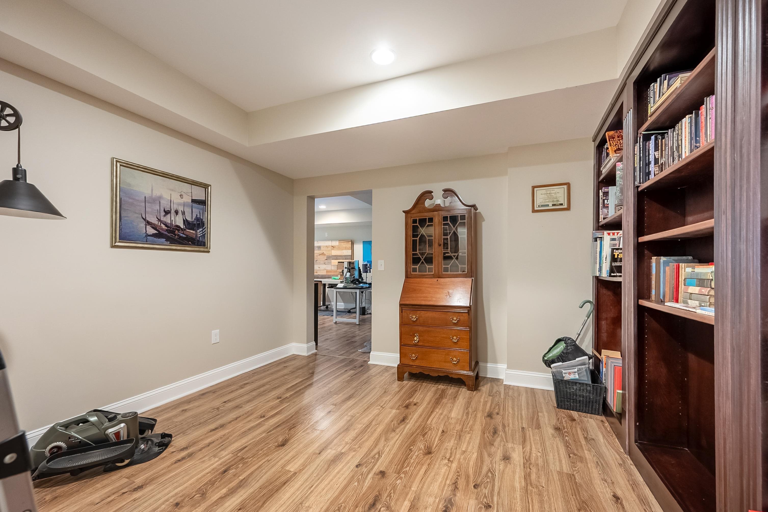 205 RIDGE Lane
