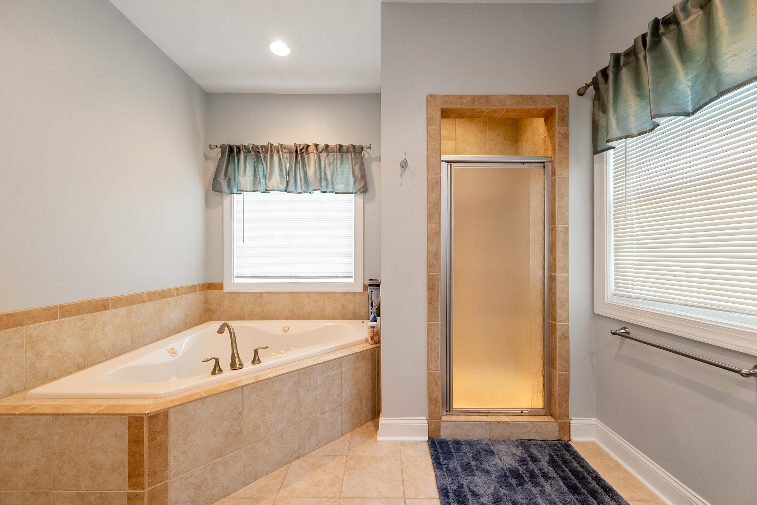 205 RIDGE Lane