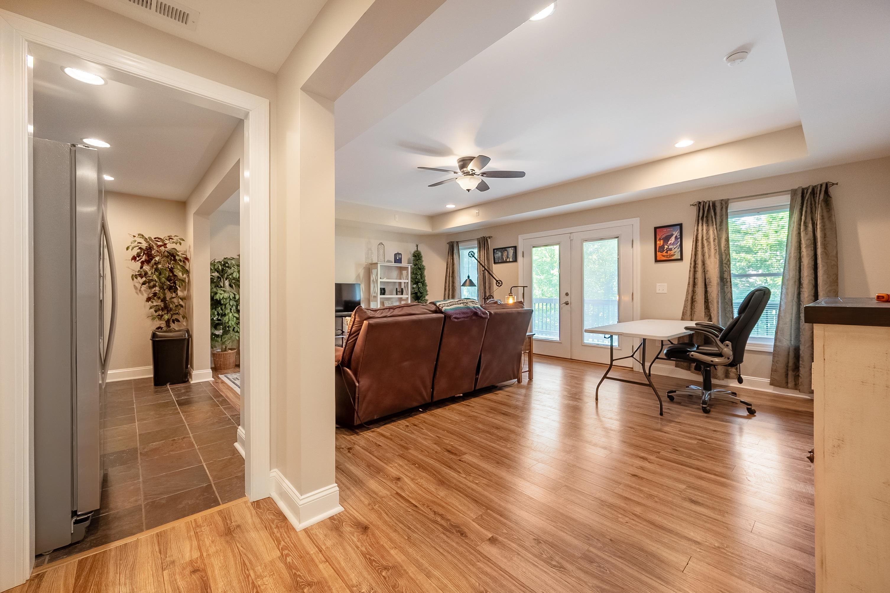 205 RIDGE Lane