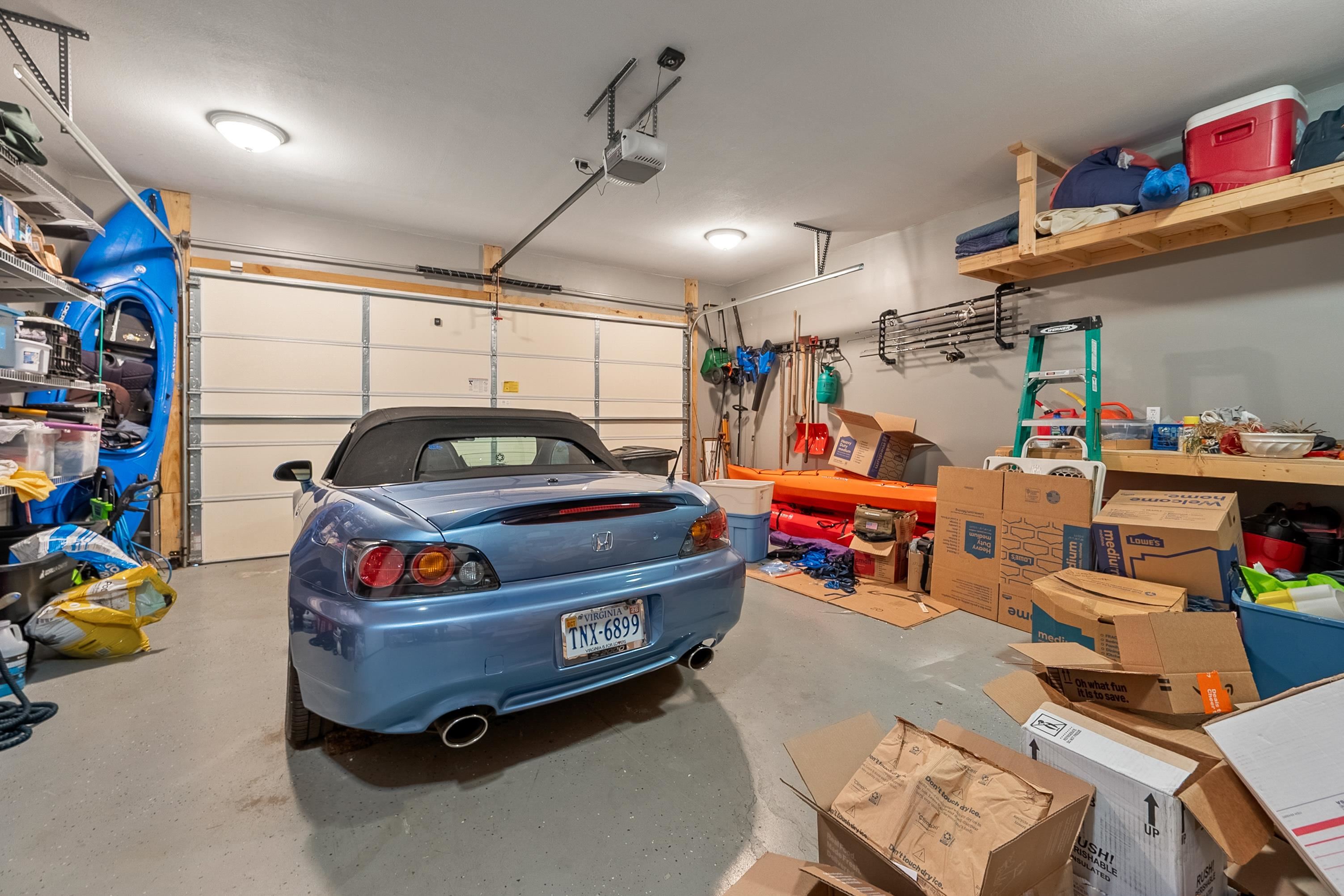 205 RIDGE Lane