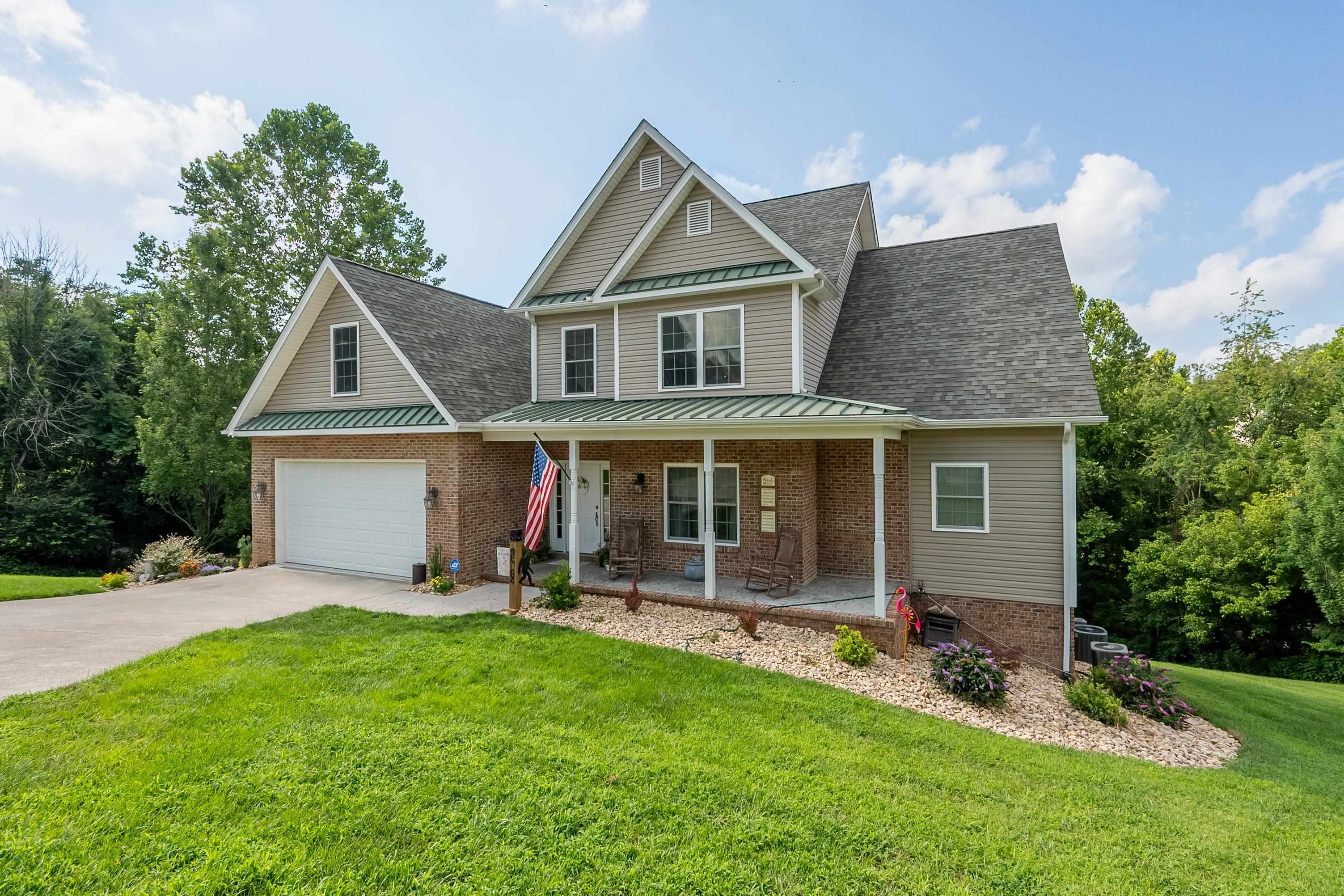 205 RIDGE Lane
