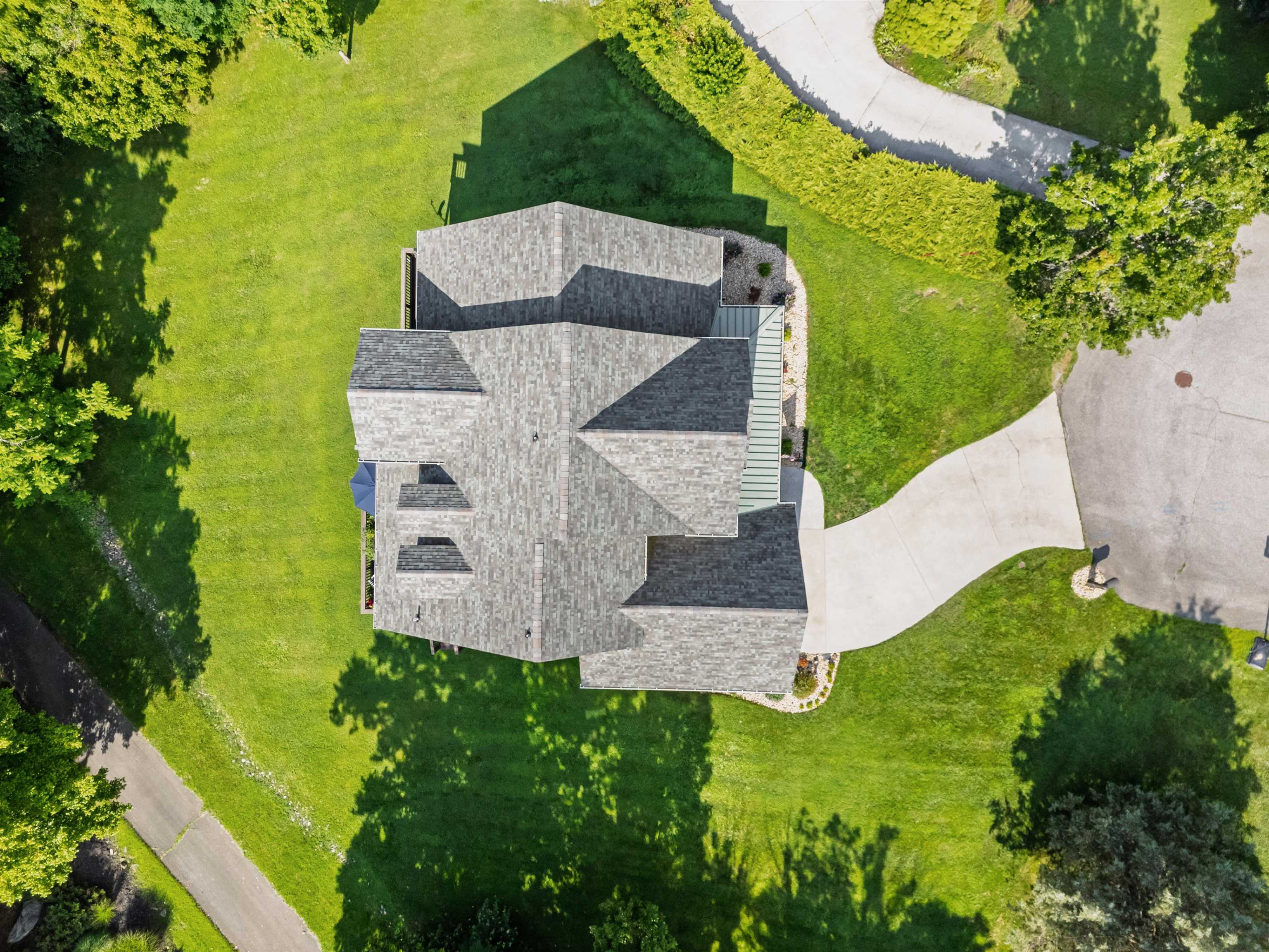 205 RIDGE Lane