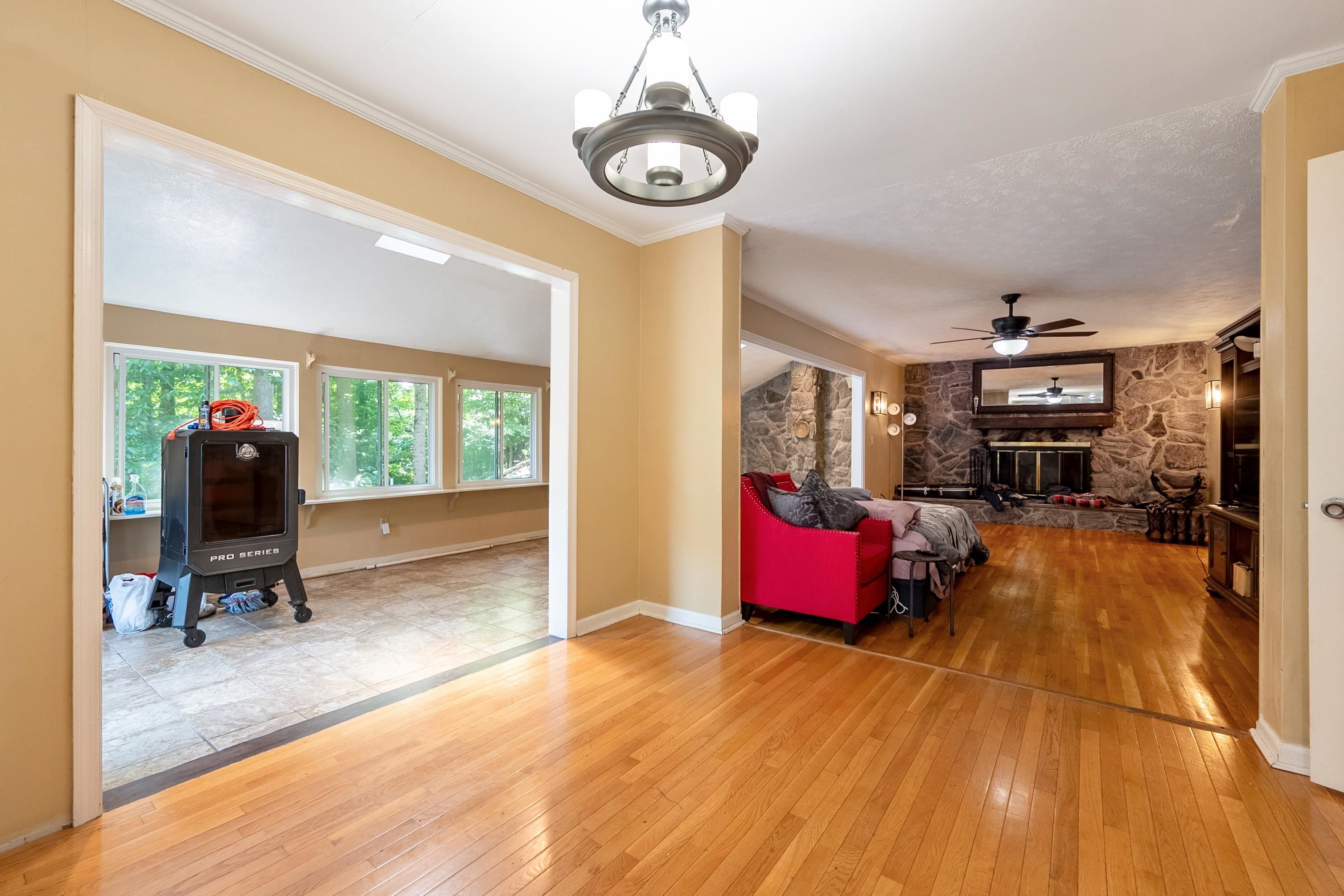 101 HIDDEN VALLEY Drive