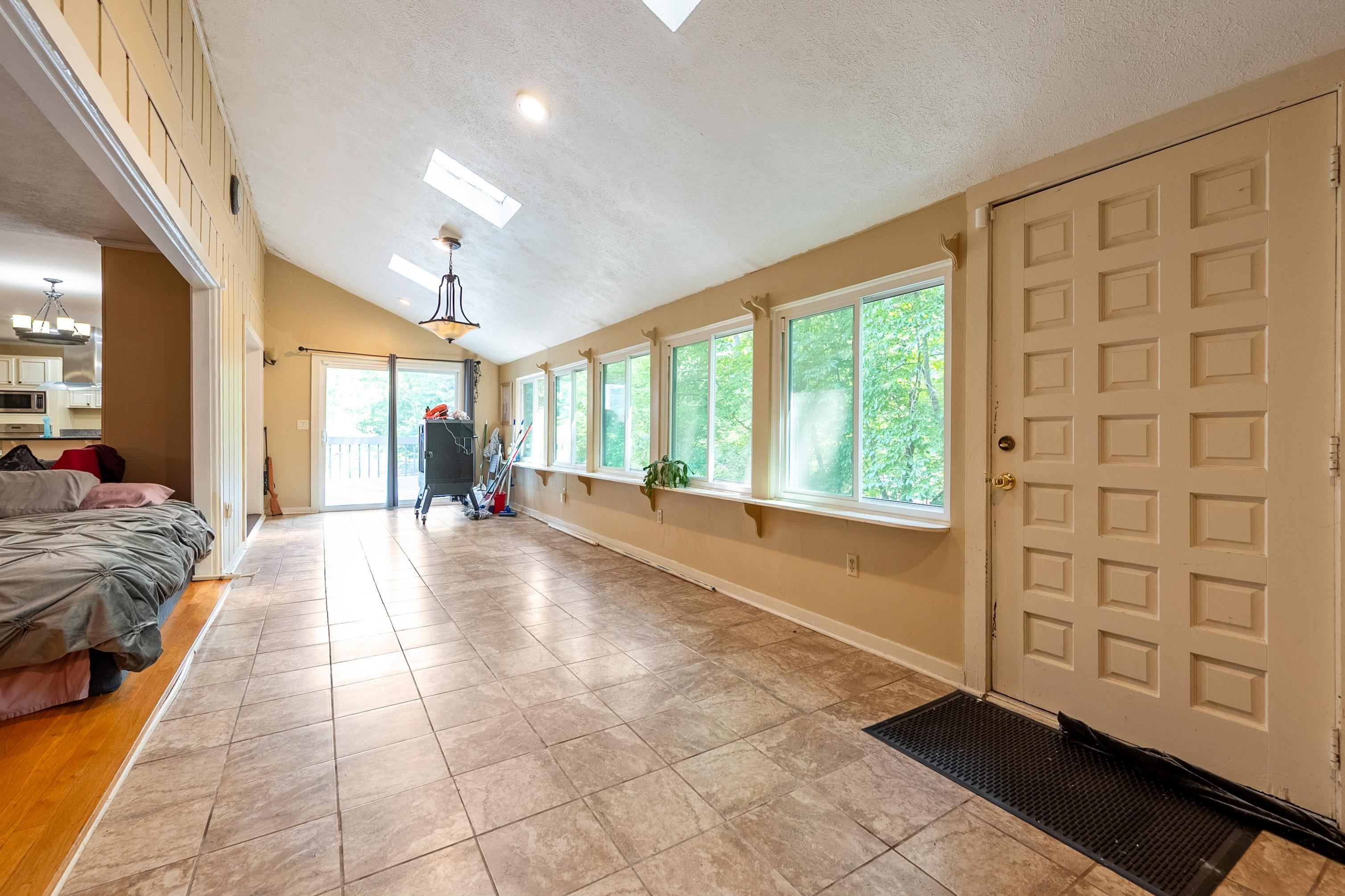 101 HIDDEN VALLEY Drive