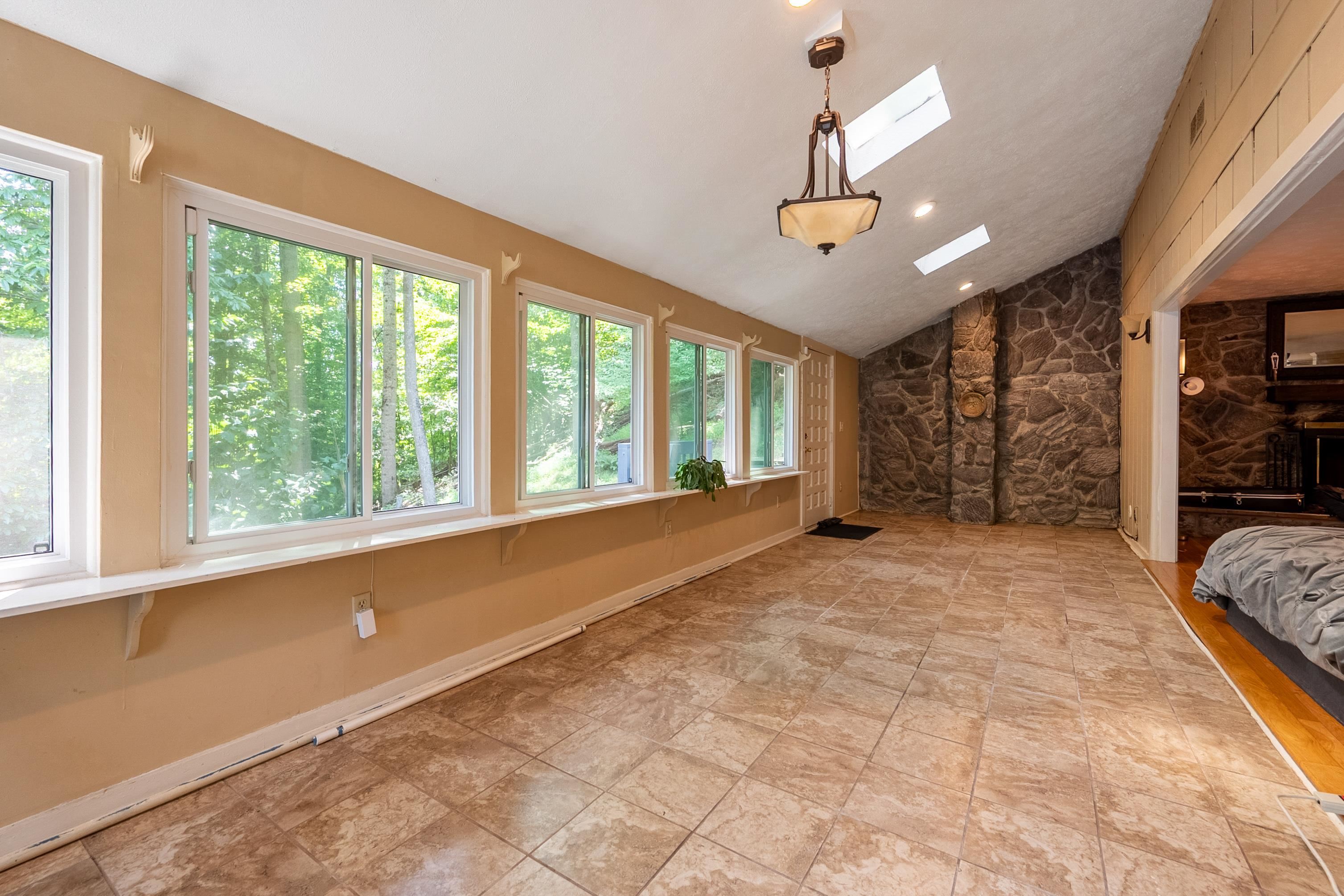 101 HIDDEN VALLEY Drive