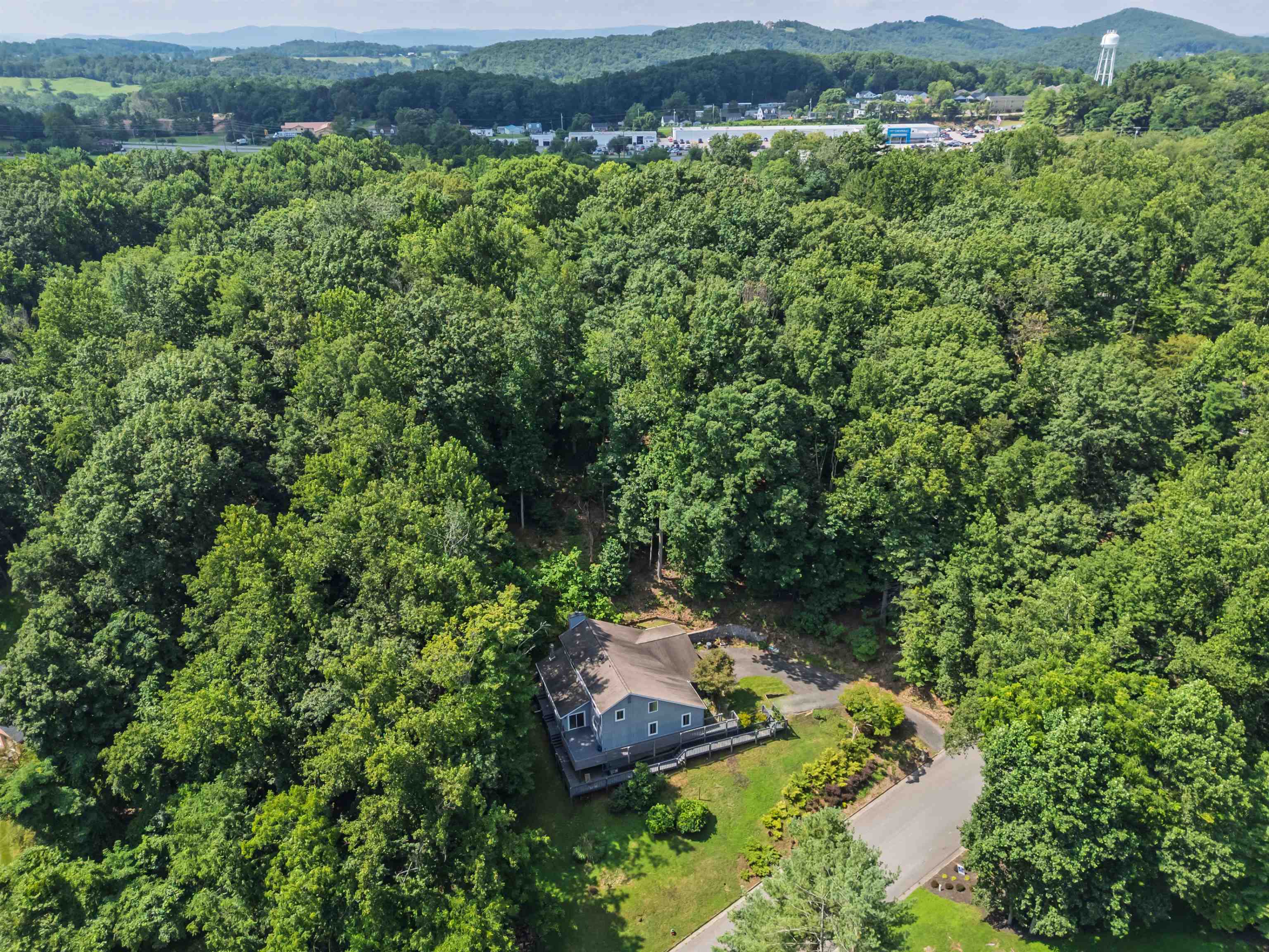 101 HIDDEN VALLEY Drive