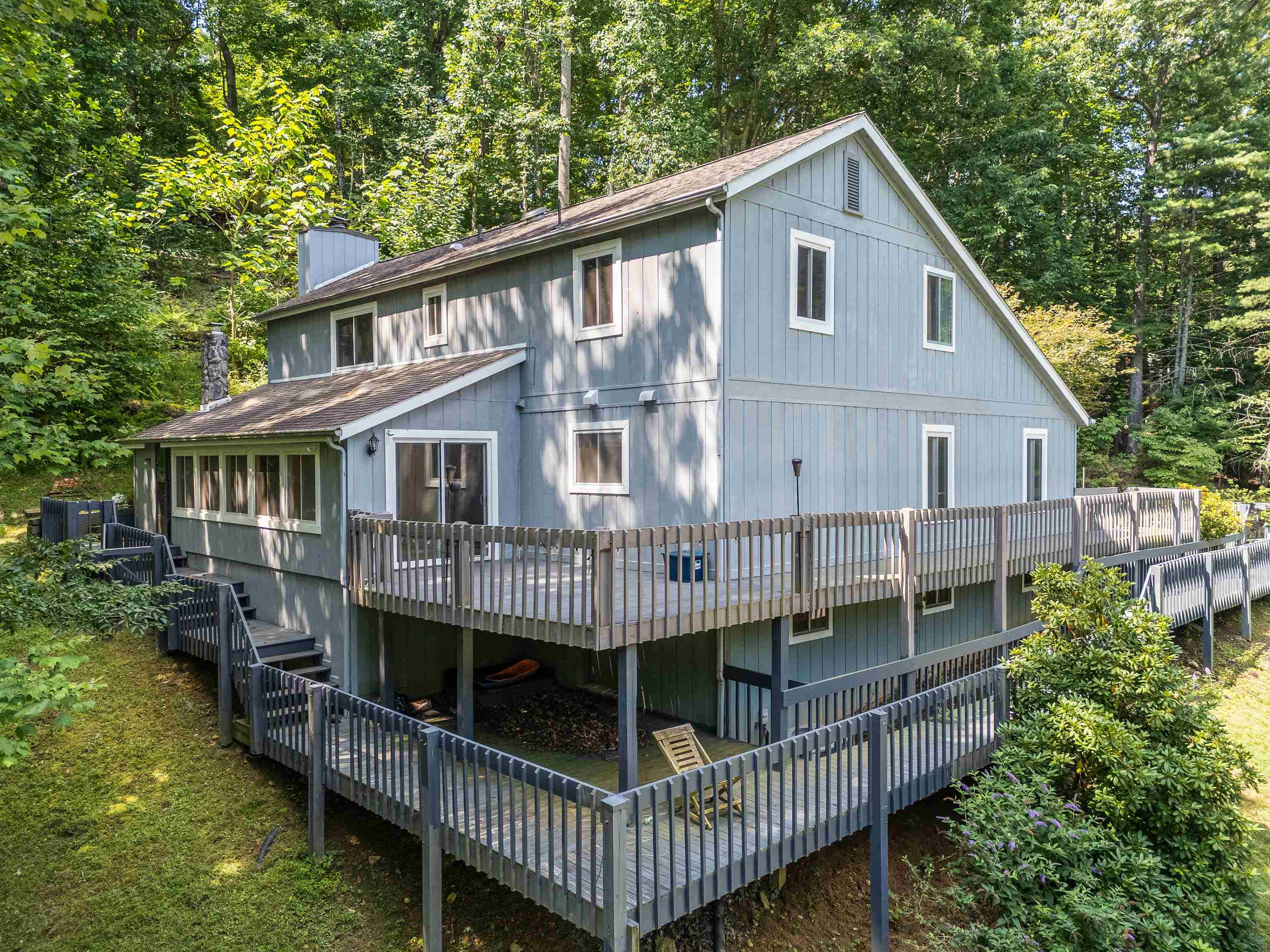 101 HIDDEN VALLEY Drive