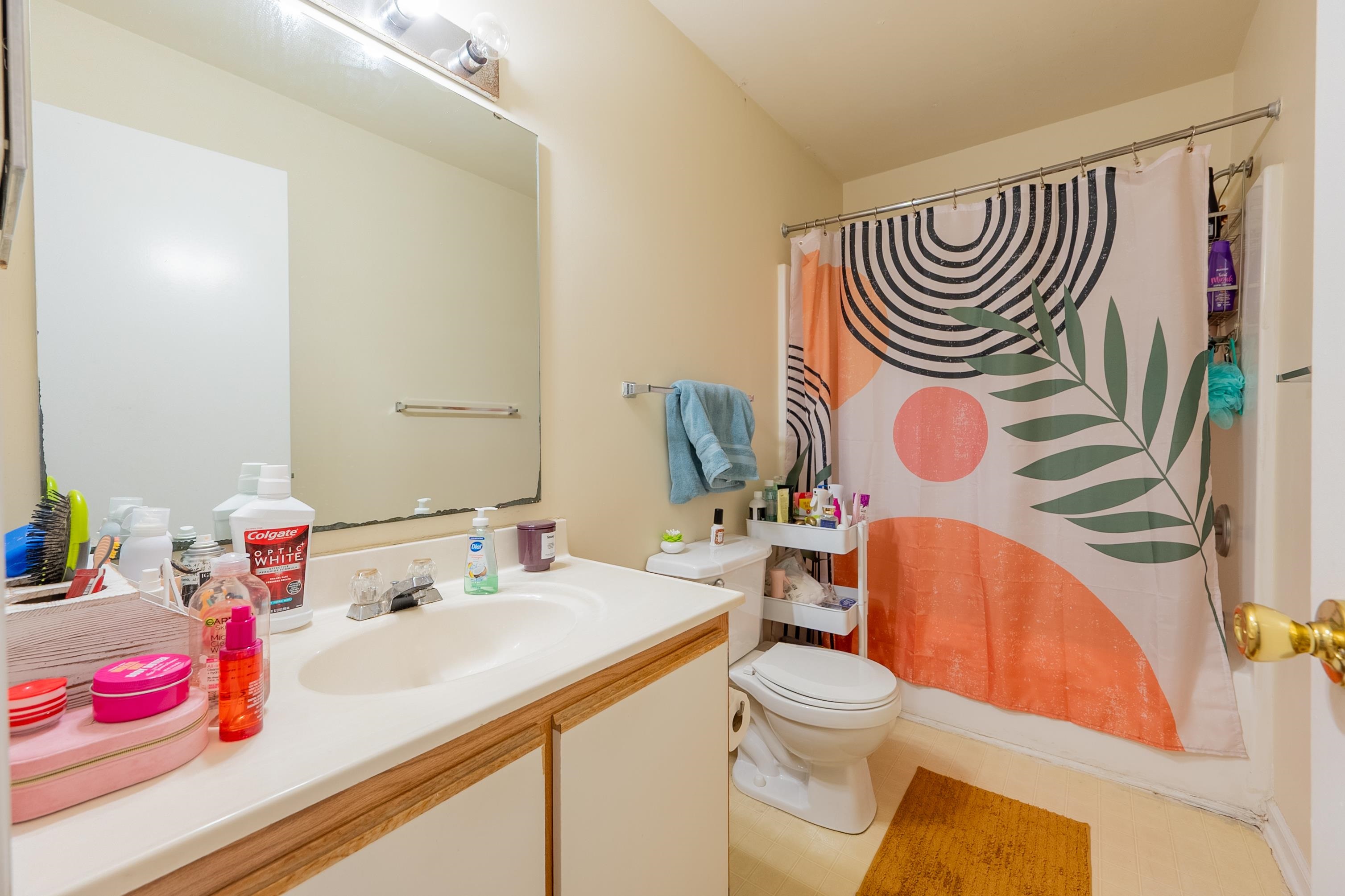 1428 CHRISTINE Court