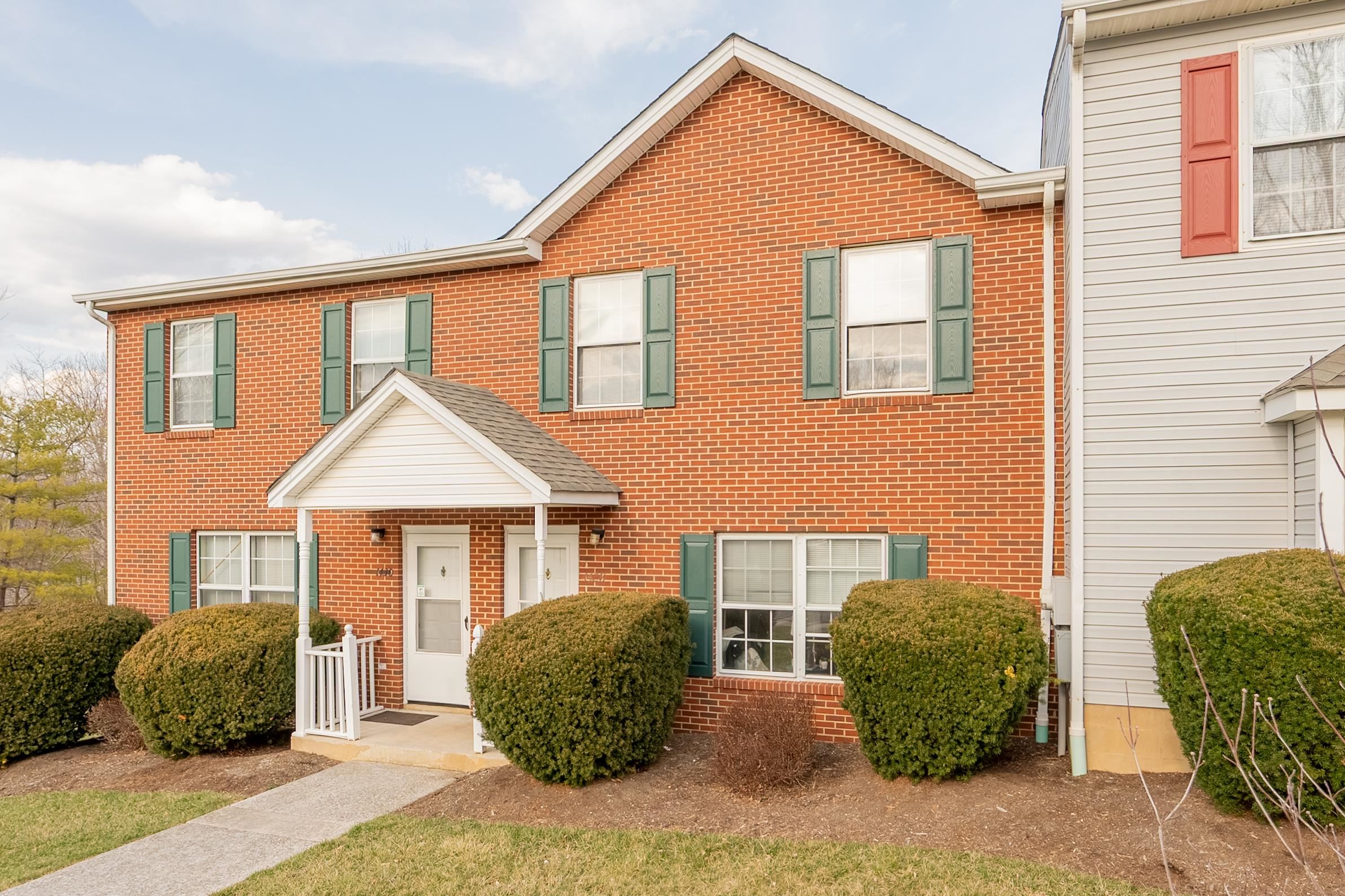 1428 CHRISTINE Court