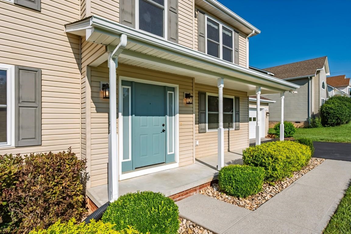 1607 WINSLOW Drive