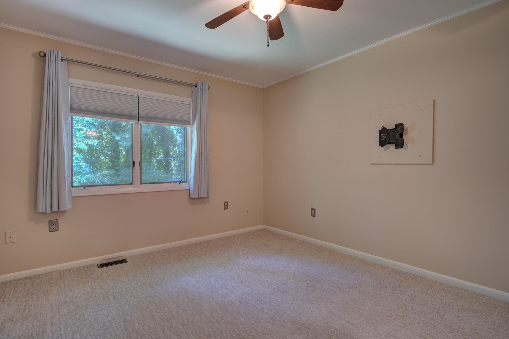 329 SHENANDOAH Circle