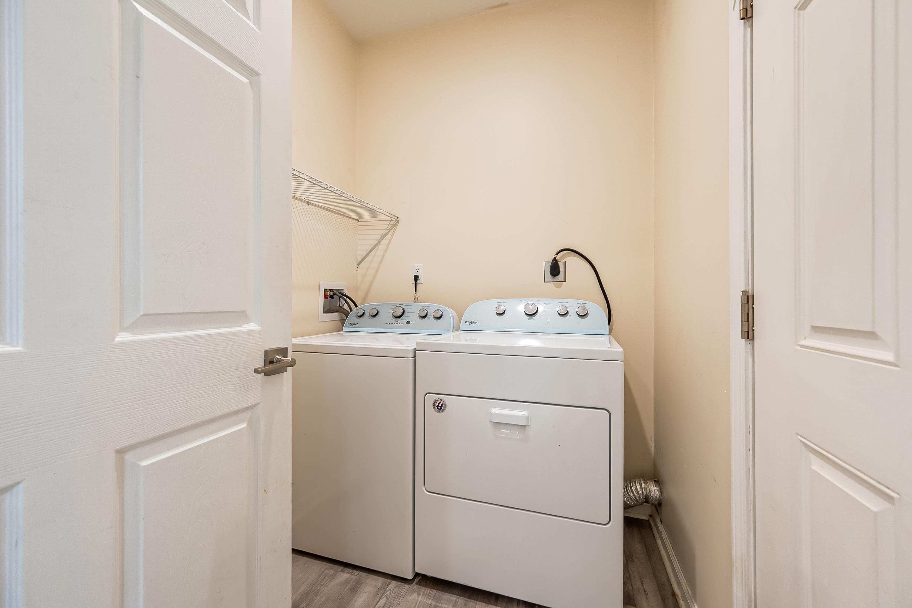 716 CHURCH Street SE