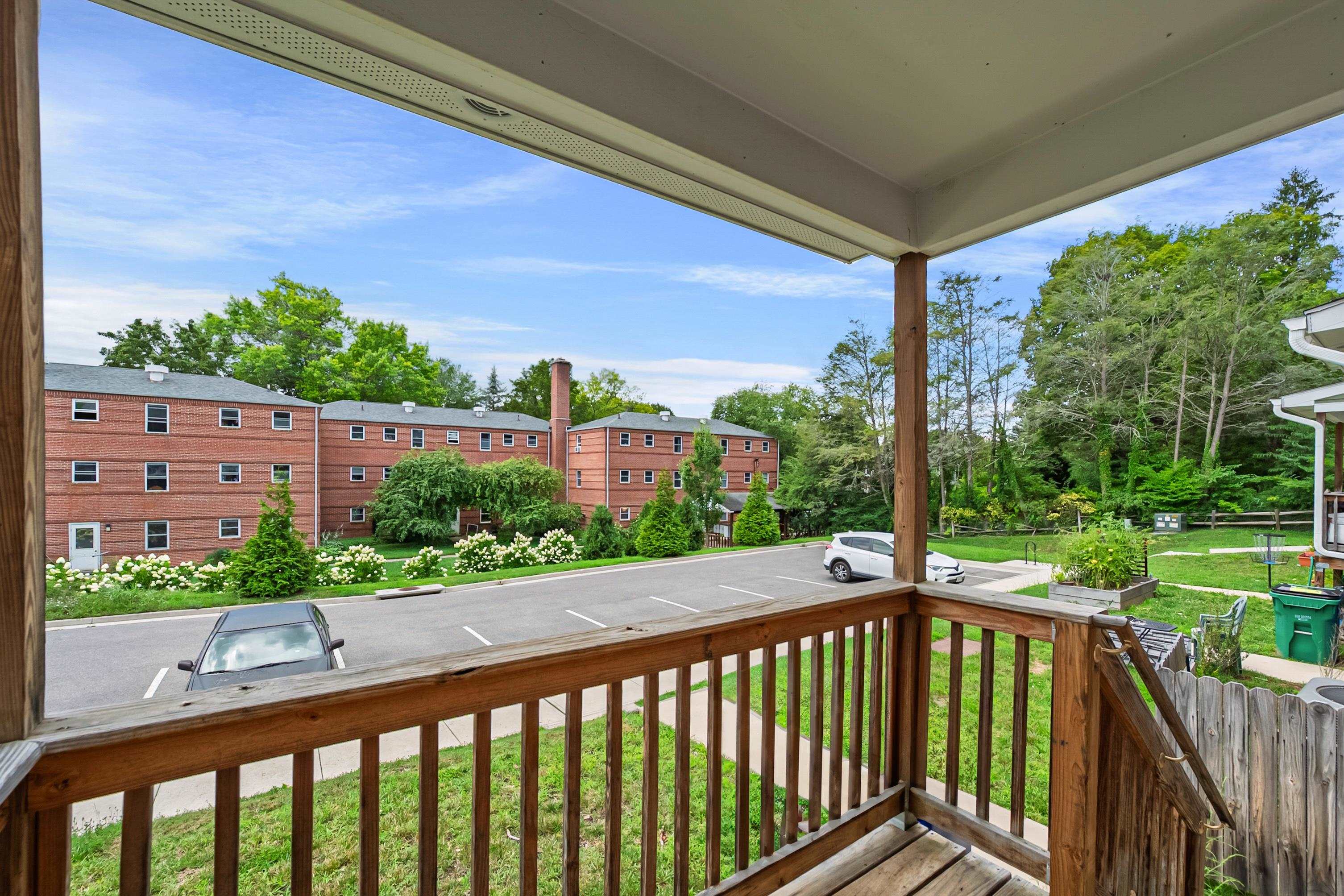 716 CHURCH Street SE