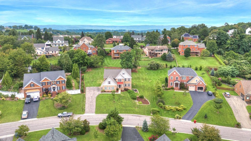 1209 BROCKTON Street