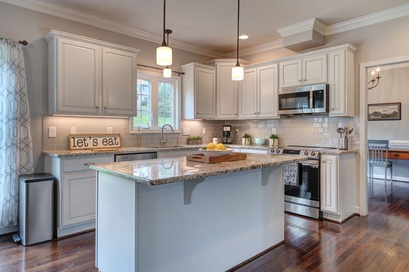 1209 BROCKTON Street