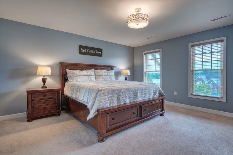 1209 BROCKTON Street