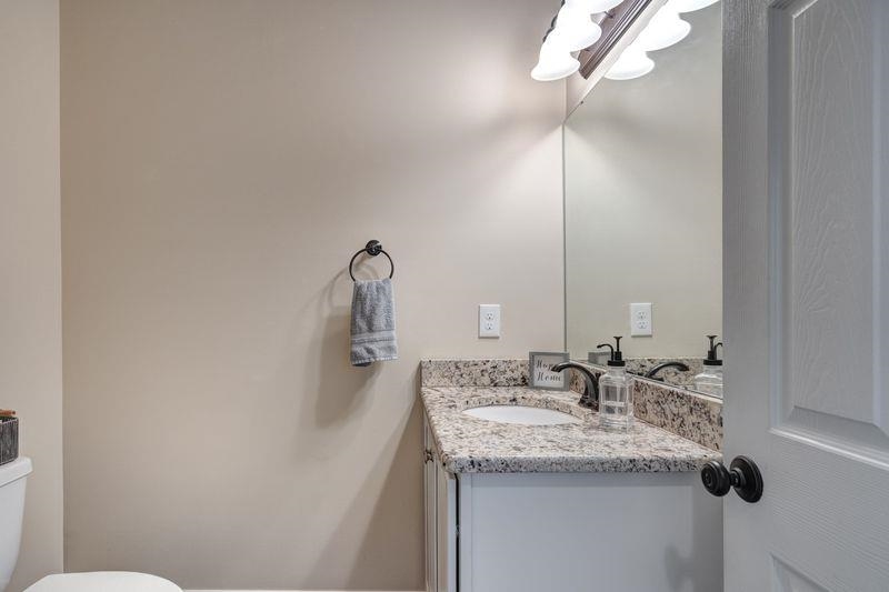 1209 BROCKTON Street