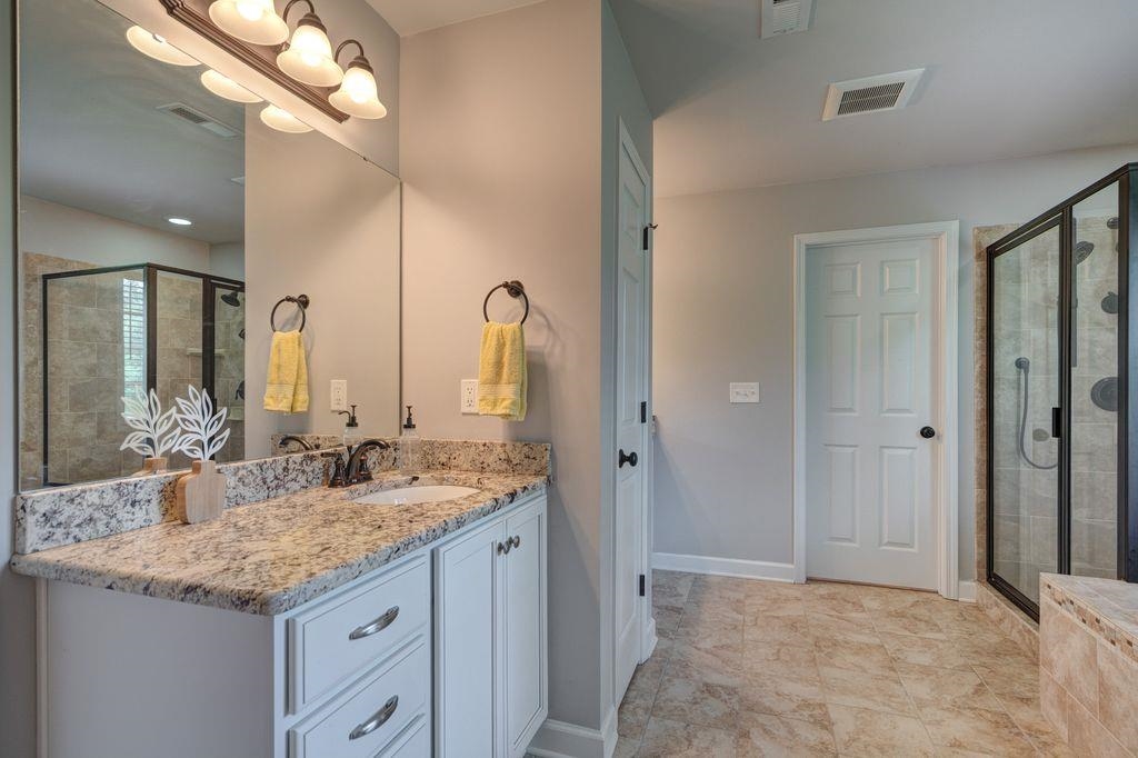 1209 BROCKTON Street