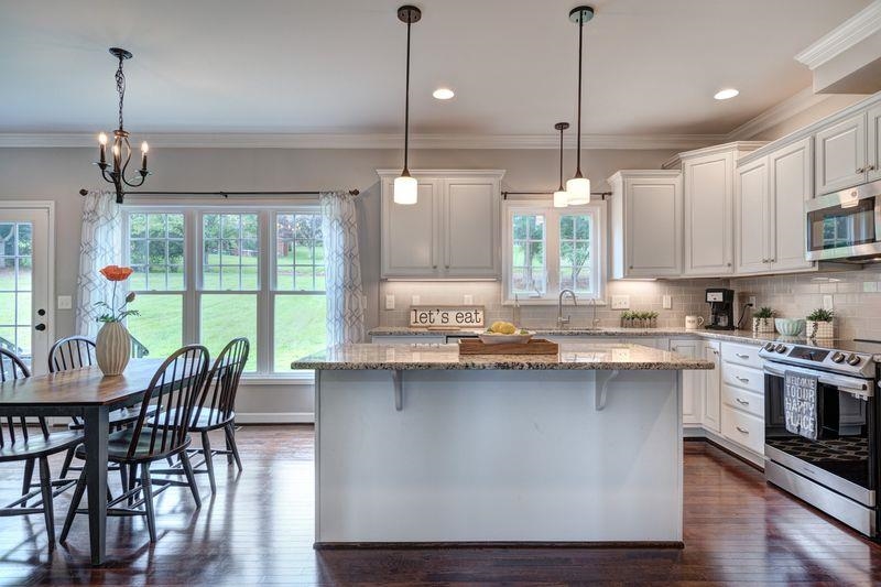 1209 BROCKTON Street