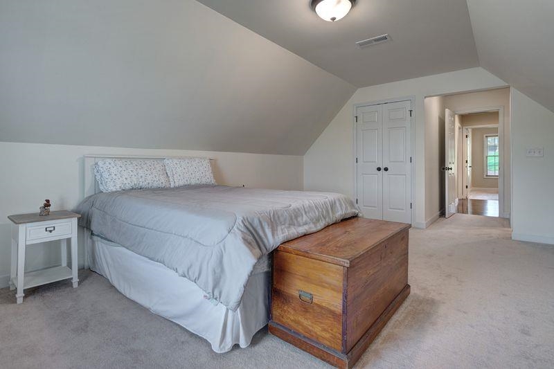 1209 BROCKTON Street