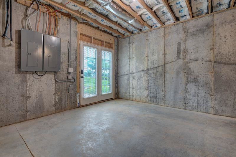 1209 BROCKTON Street