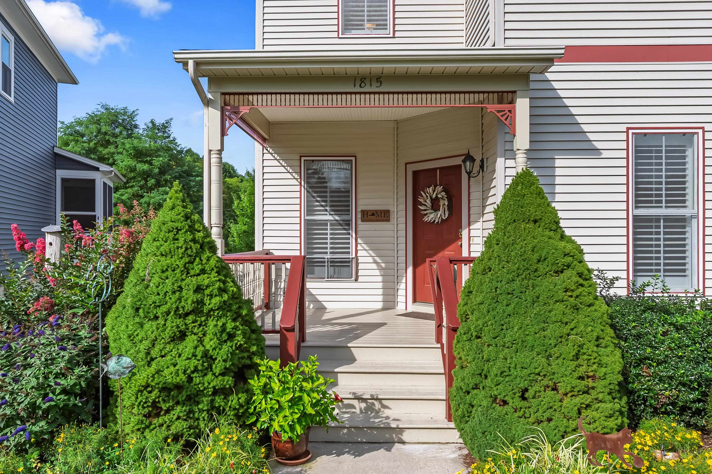 1815 Honeysuckle Dr Drive