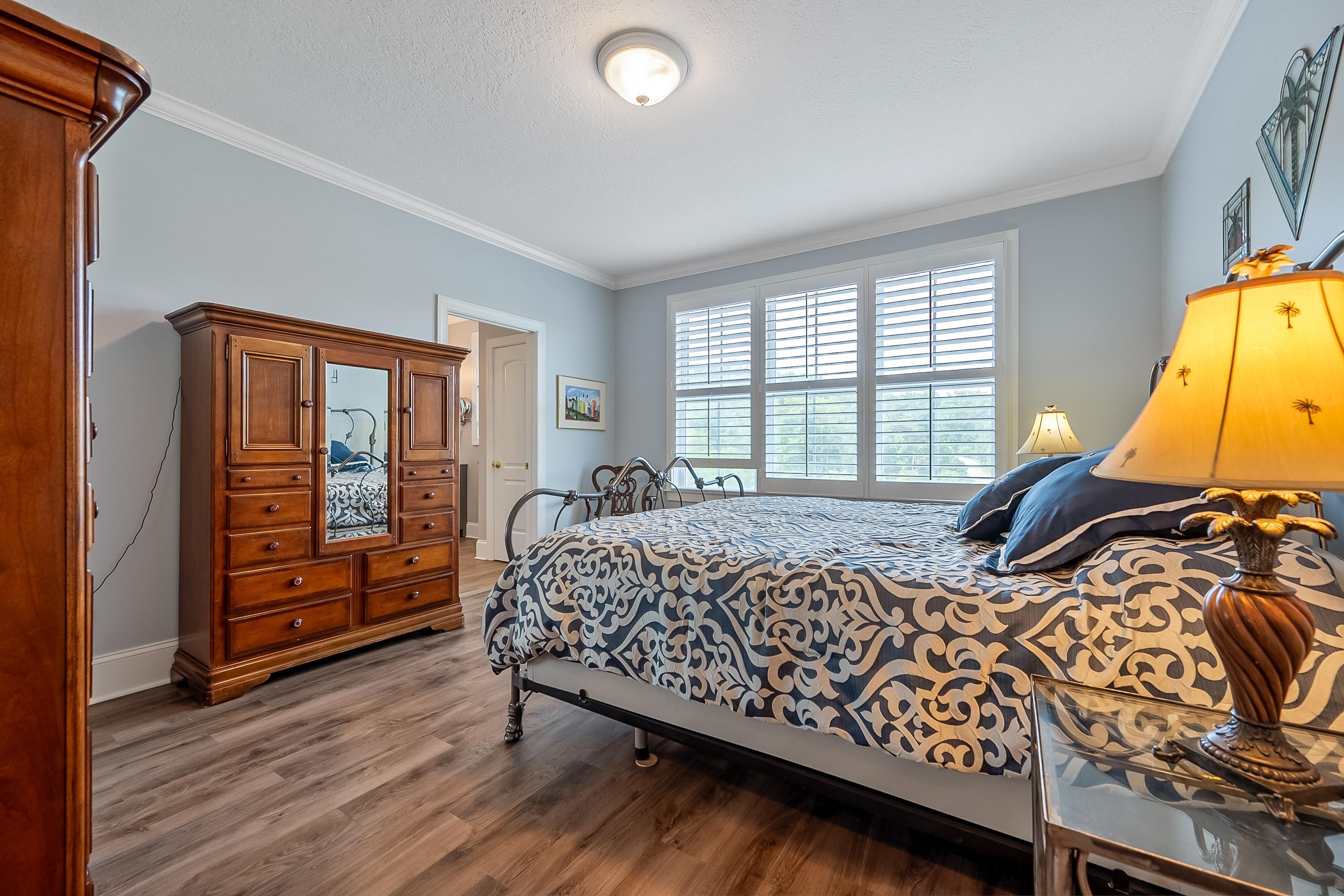 1815 Honeysuckle Dr Drive