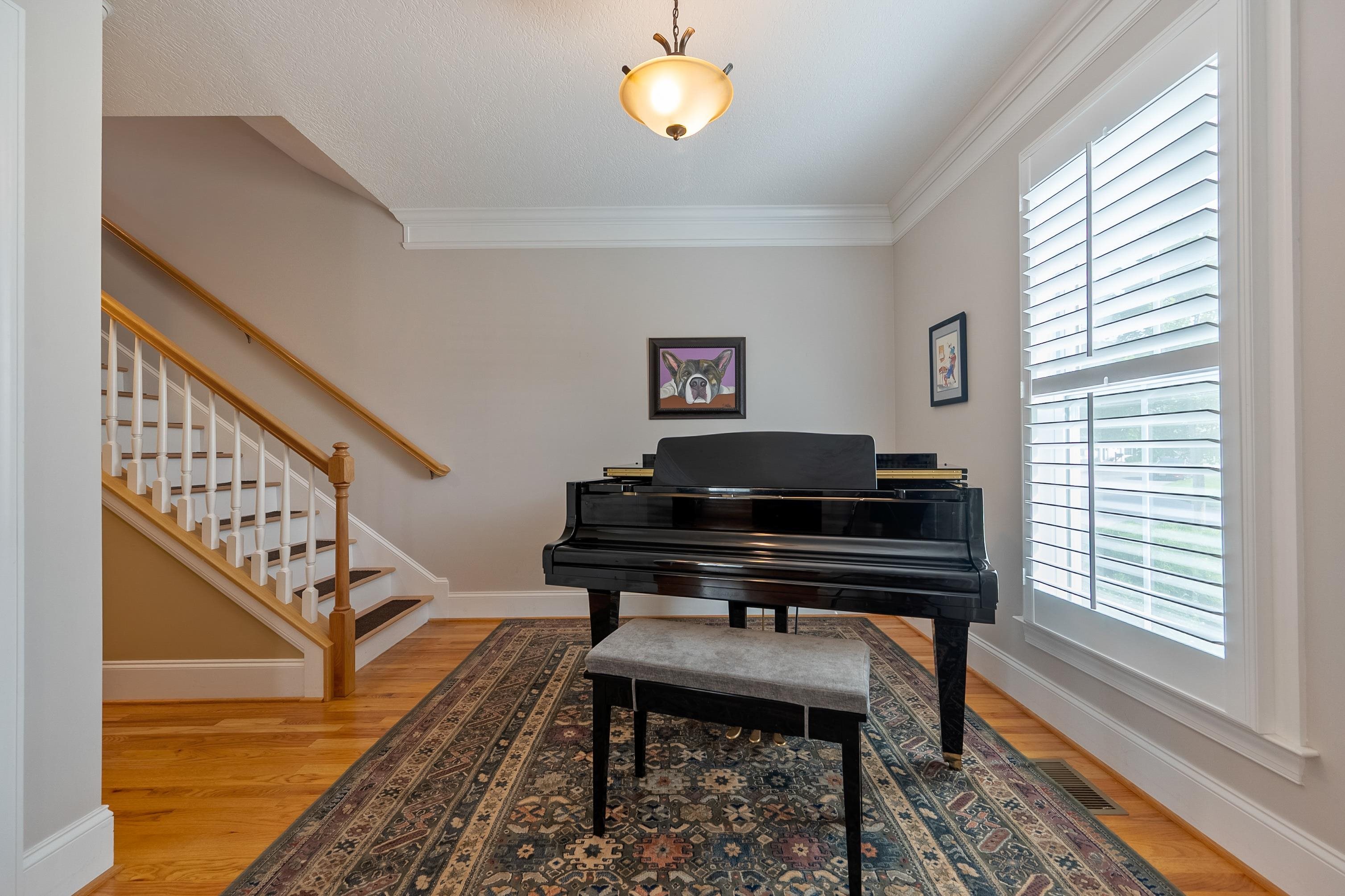 1815 Honeysuckle Dr Drive