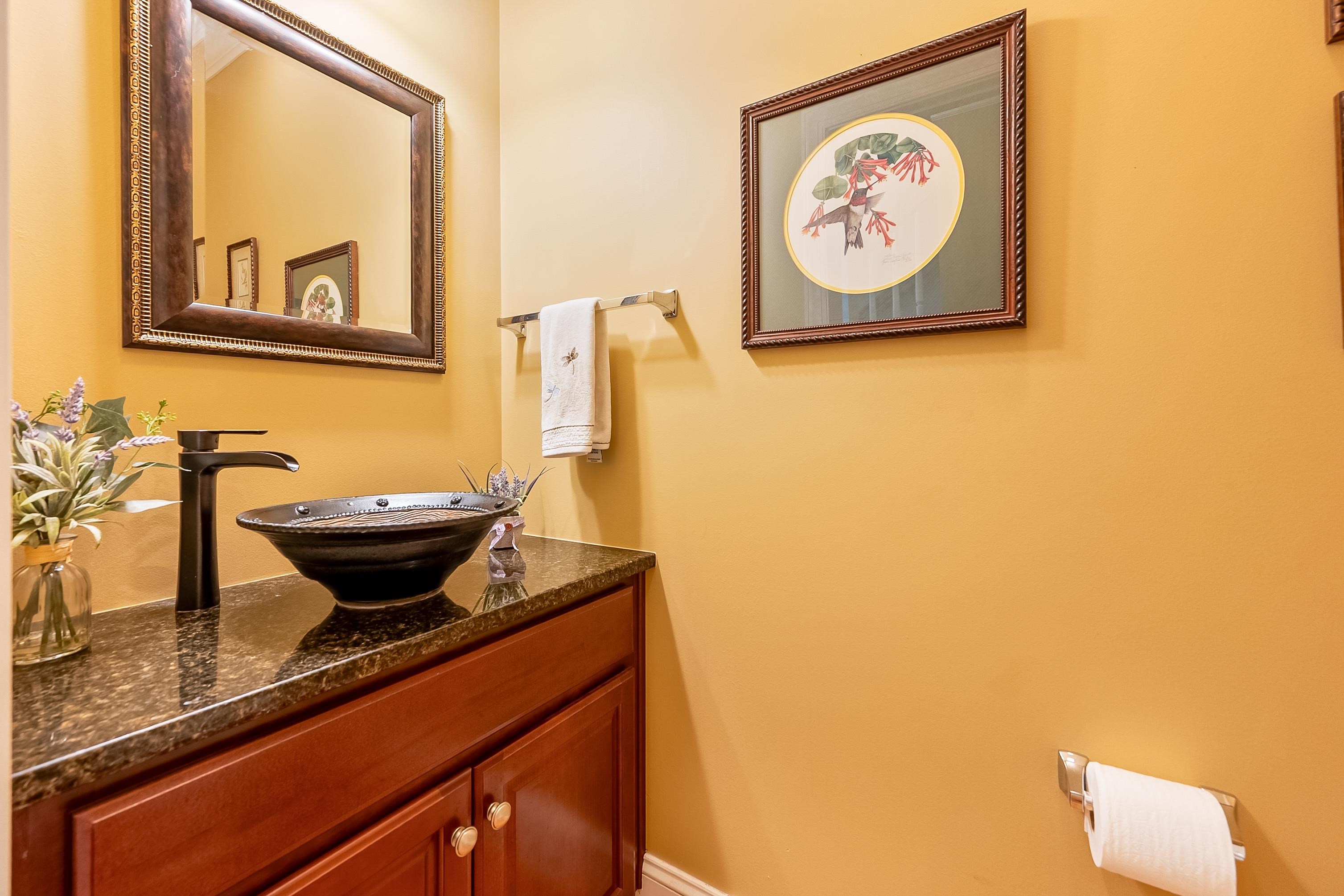 1815 Honeysuckle Dr Drive