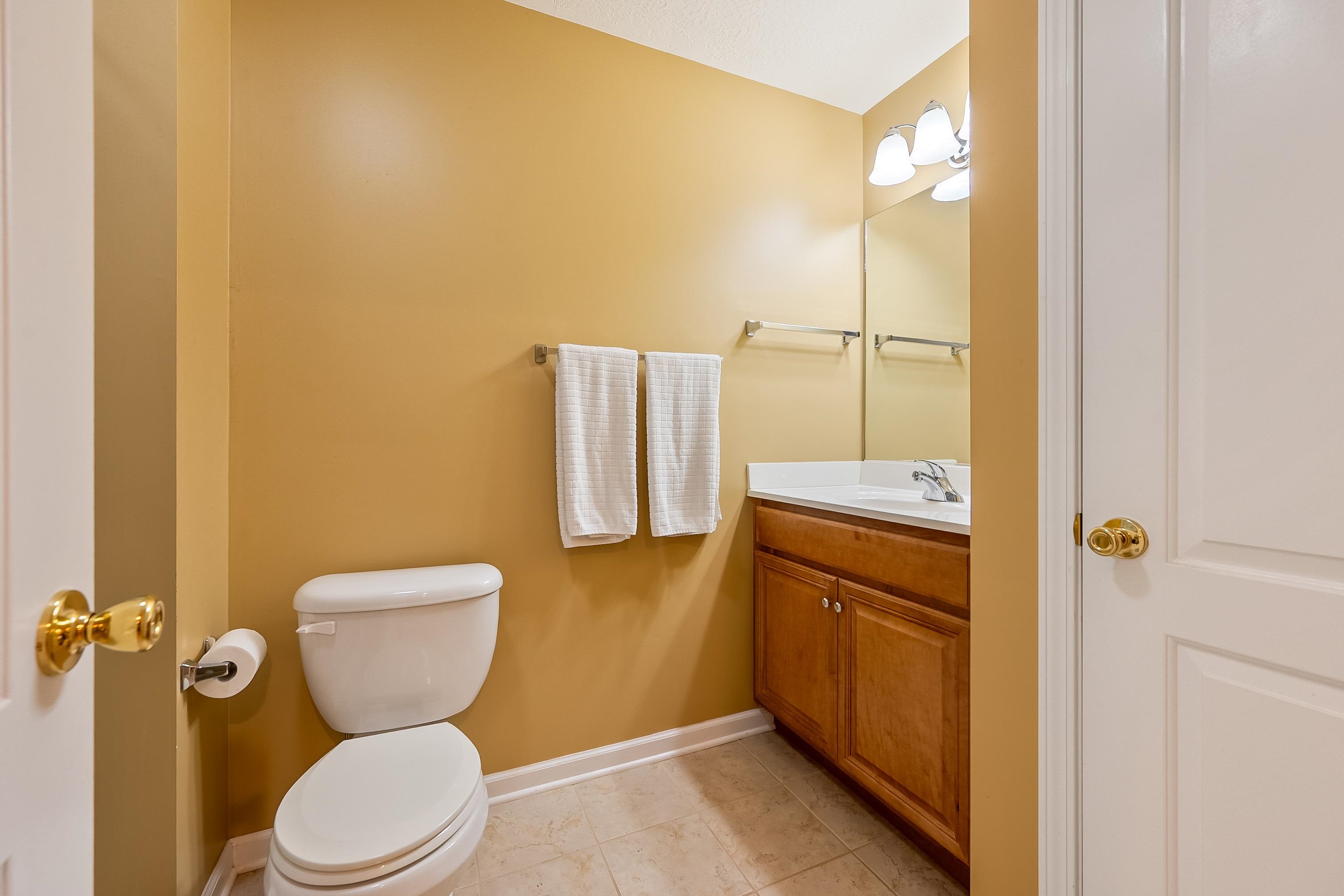 1815 Honeysuckle Dr Drive