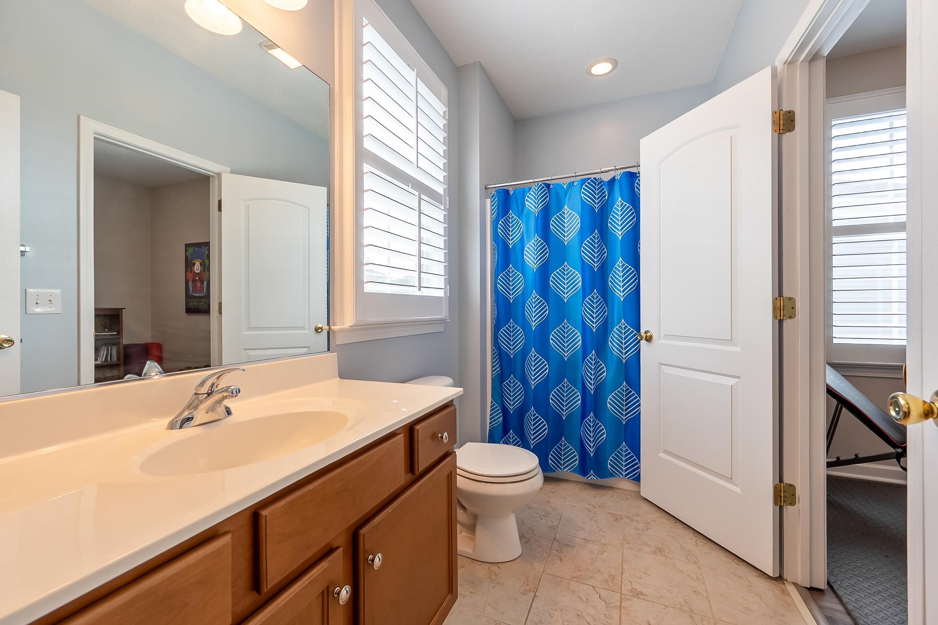 1815 Honeysuckle Dr Drive