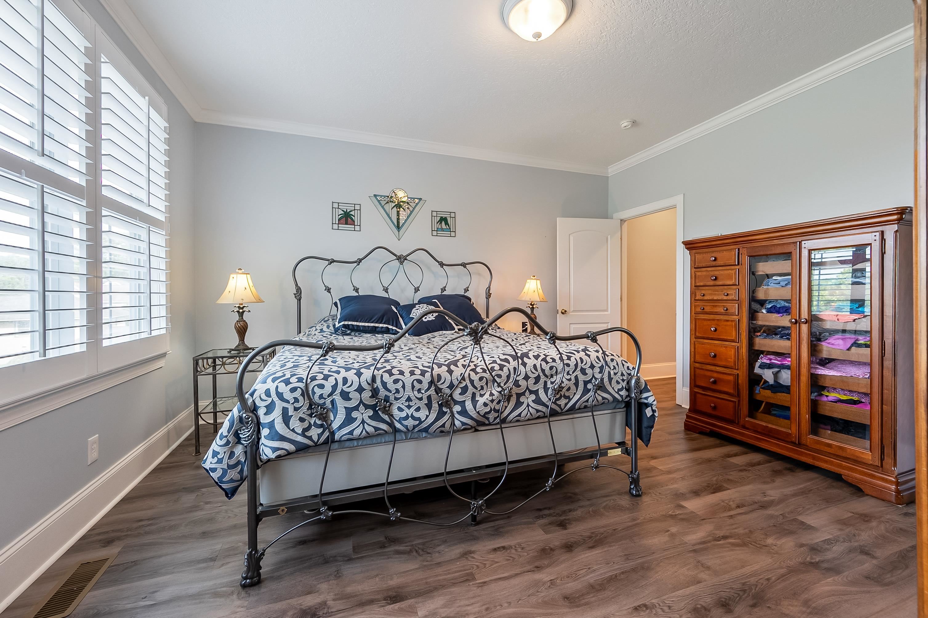 1815 Honeysuckle Dr Drive