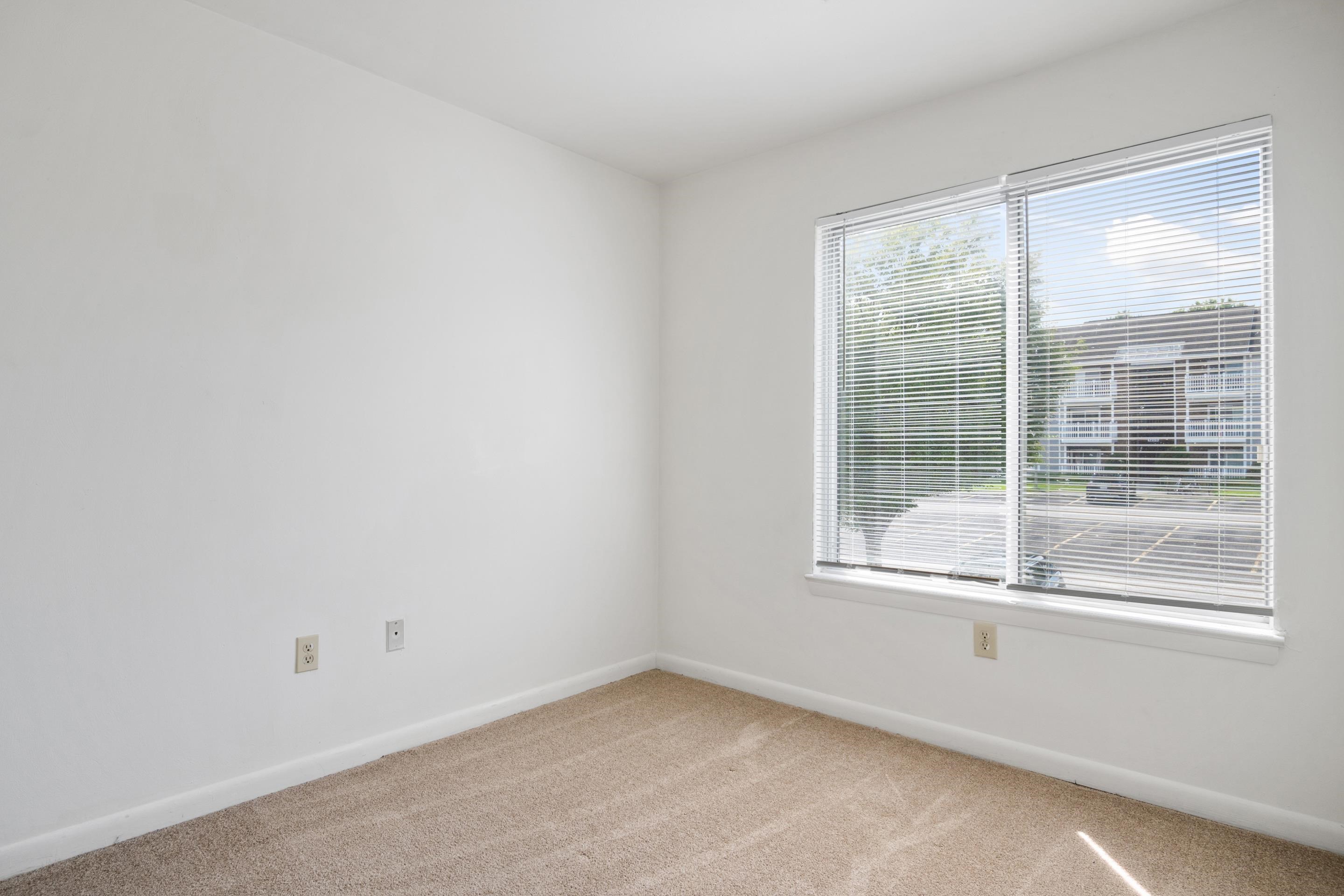 1206 University Terrace H