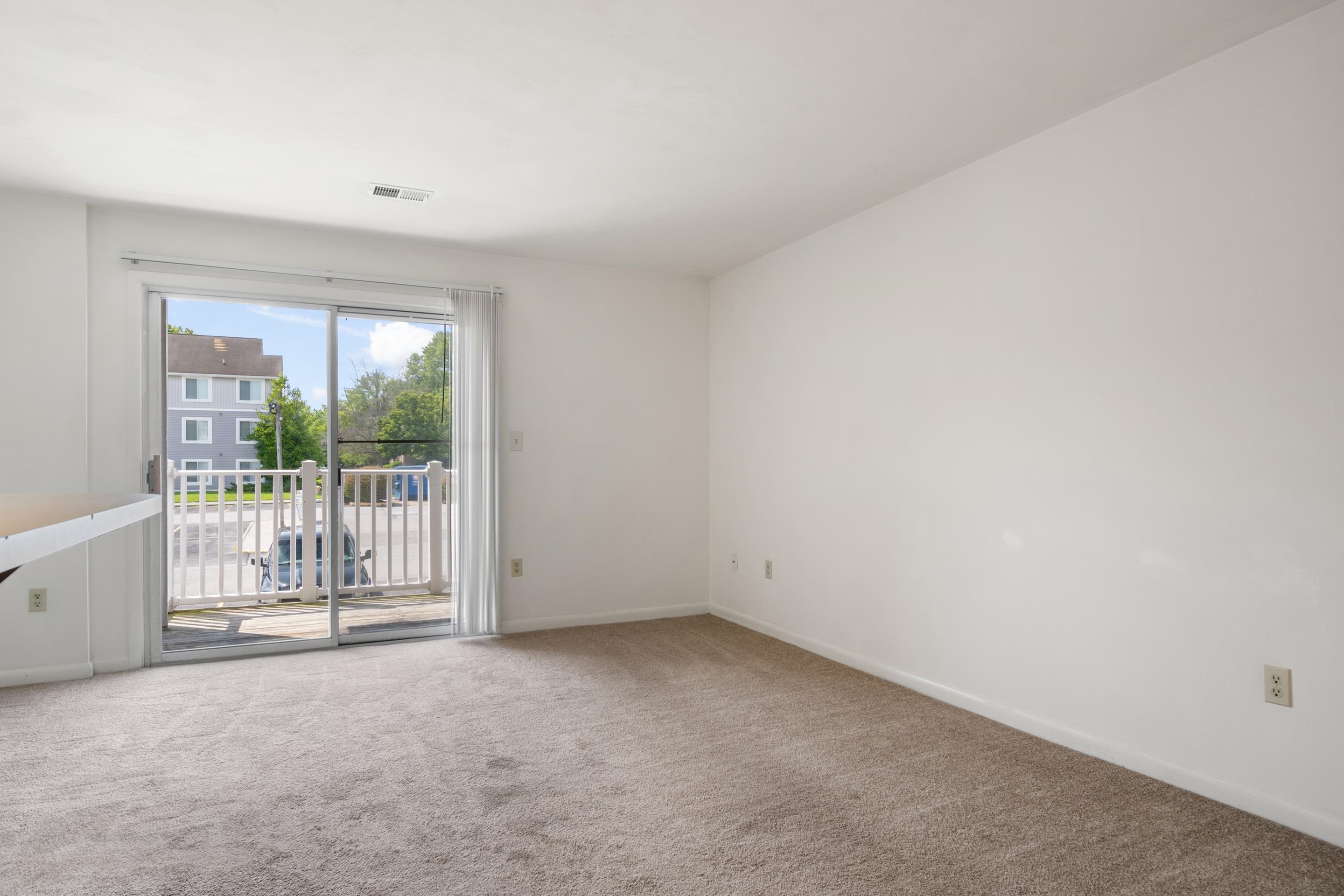 1206 University Terrace H