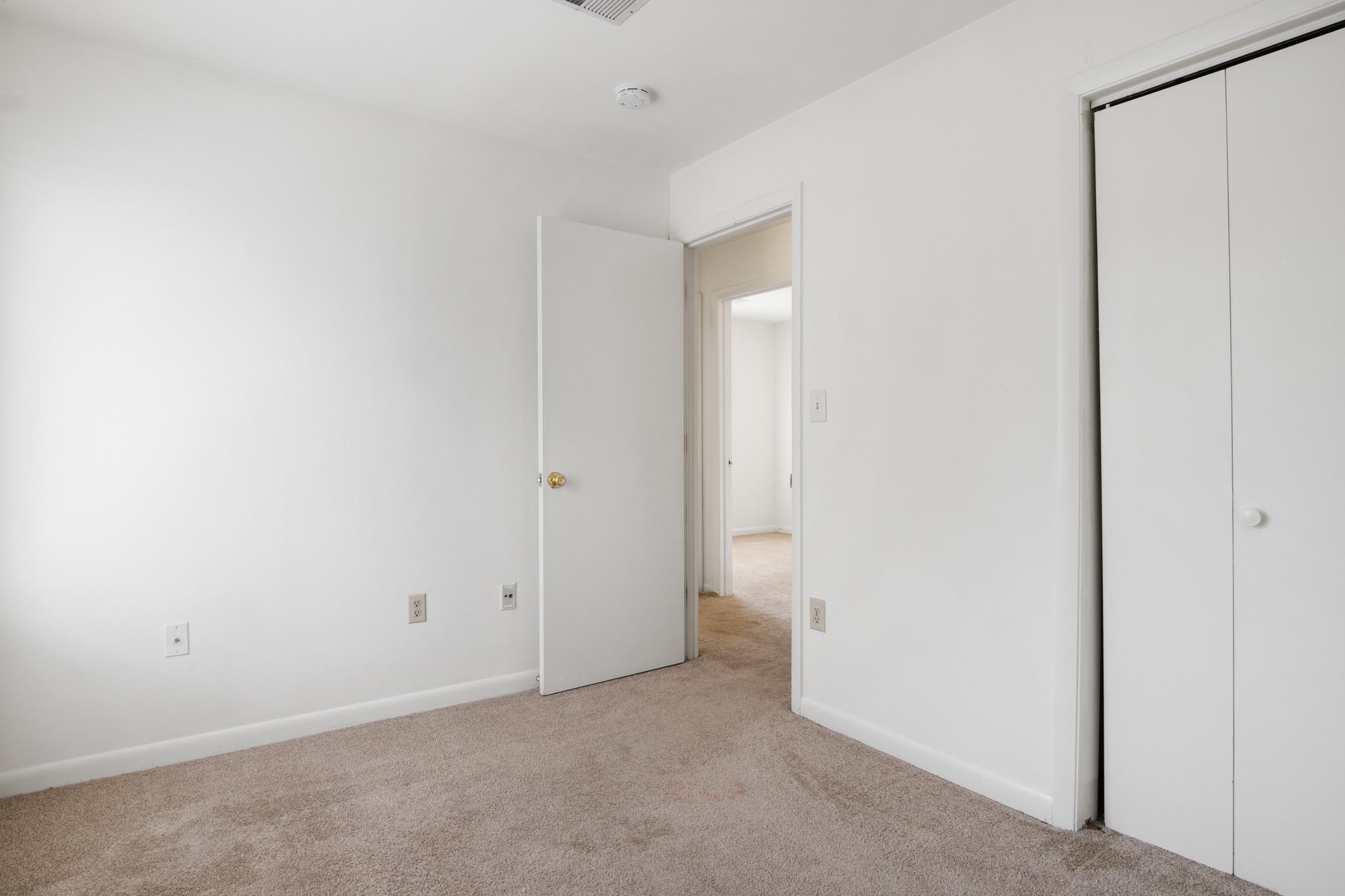 1206 University Terrace H