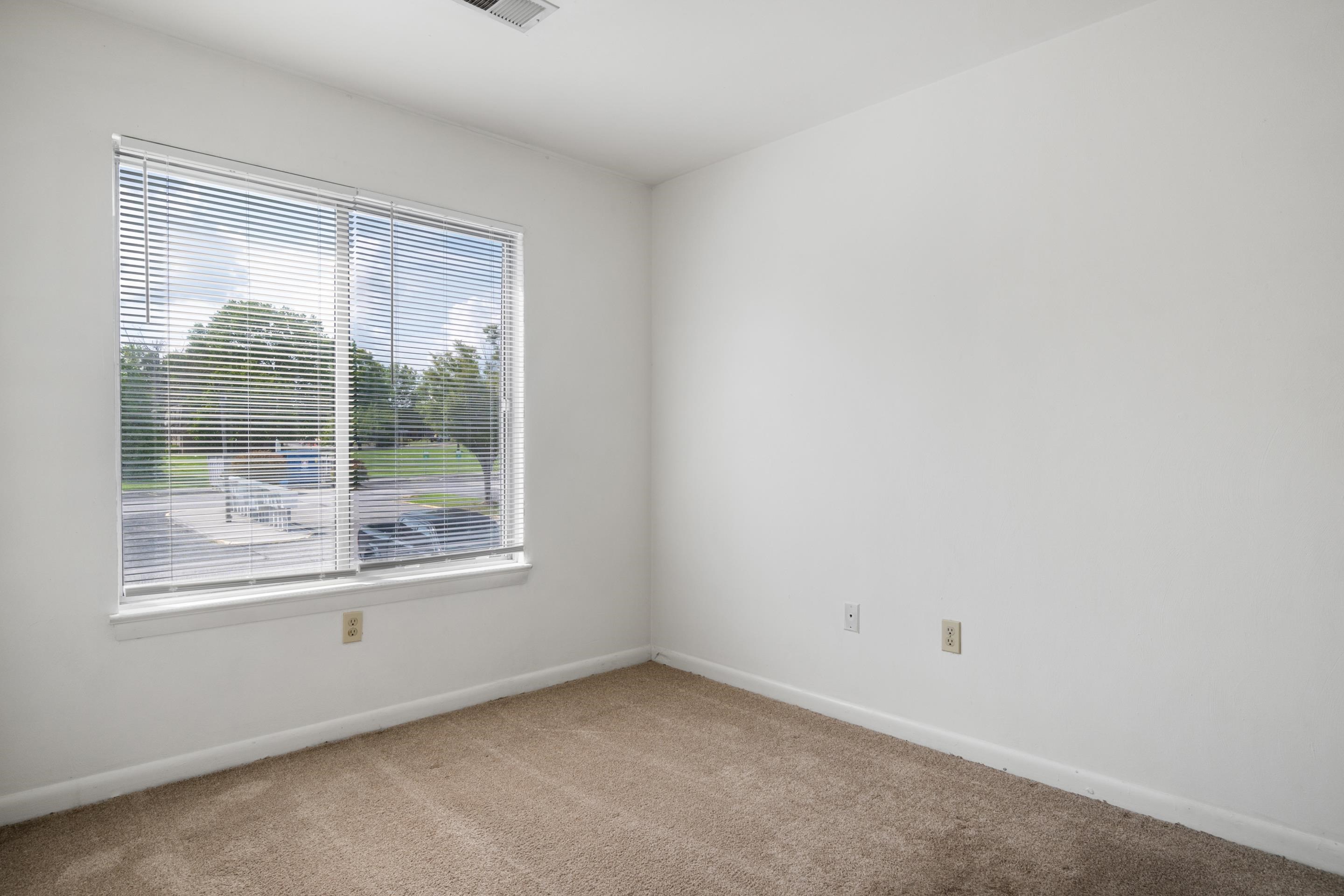 1206 University Terrace H