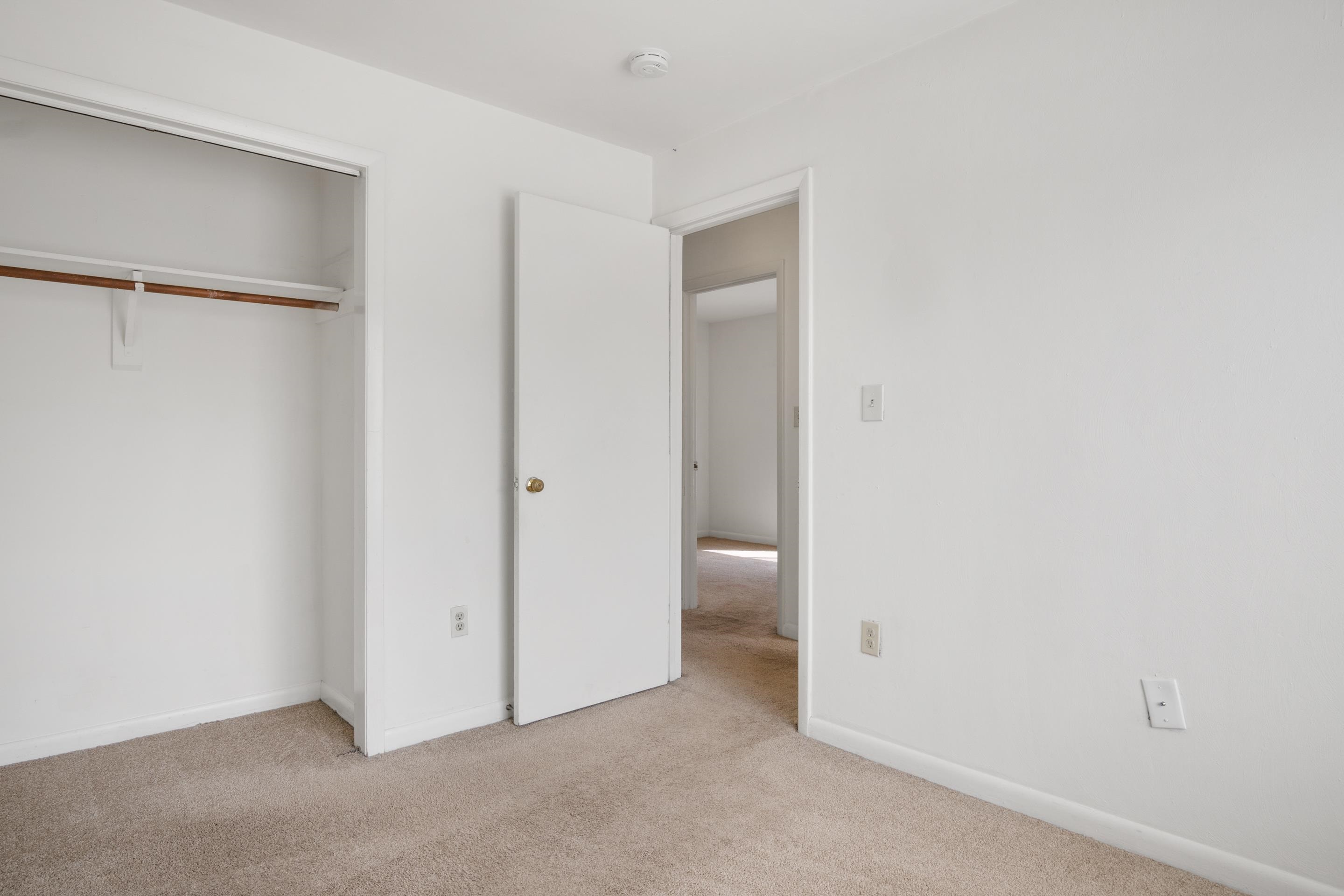 1206 University Terrace H