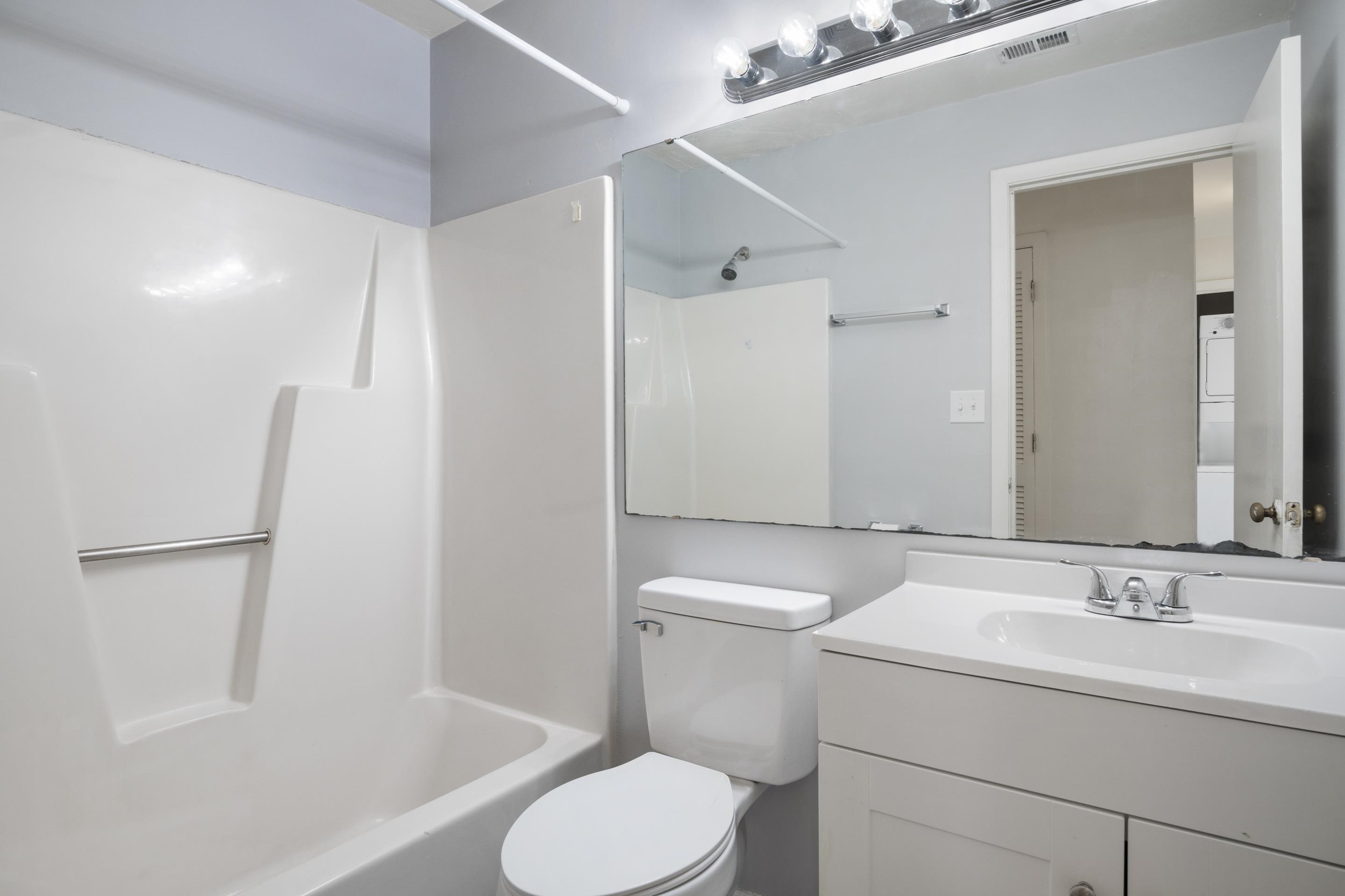 1206 University Terrace H