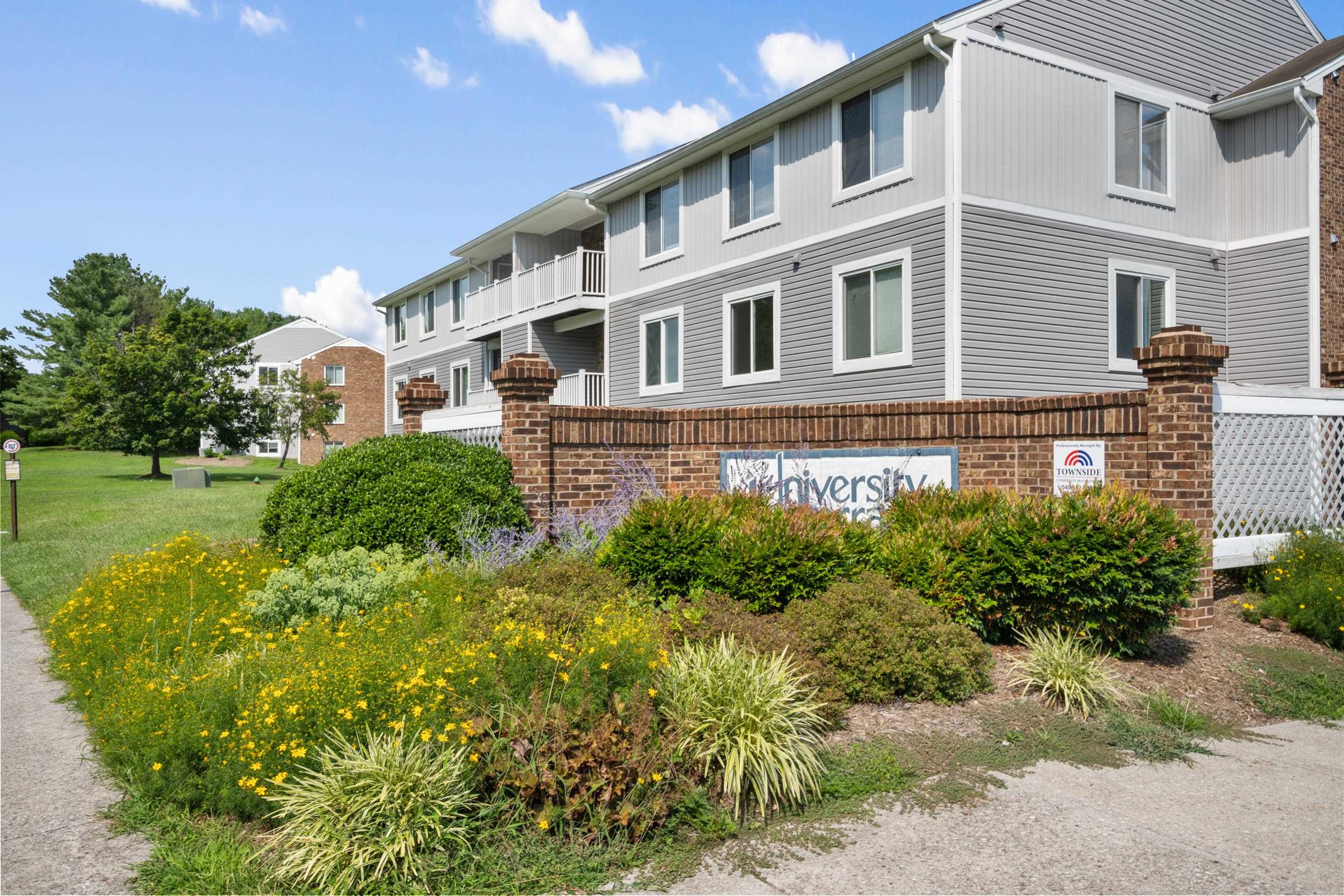 1206 University Terrace H