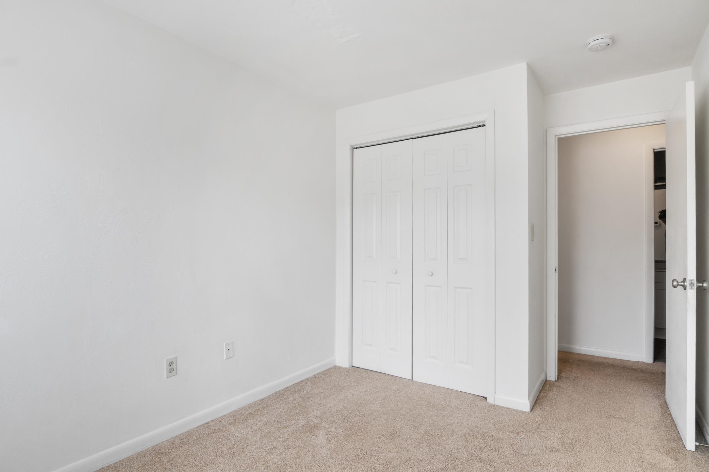 1206 University Terrace H