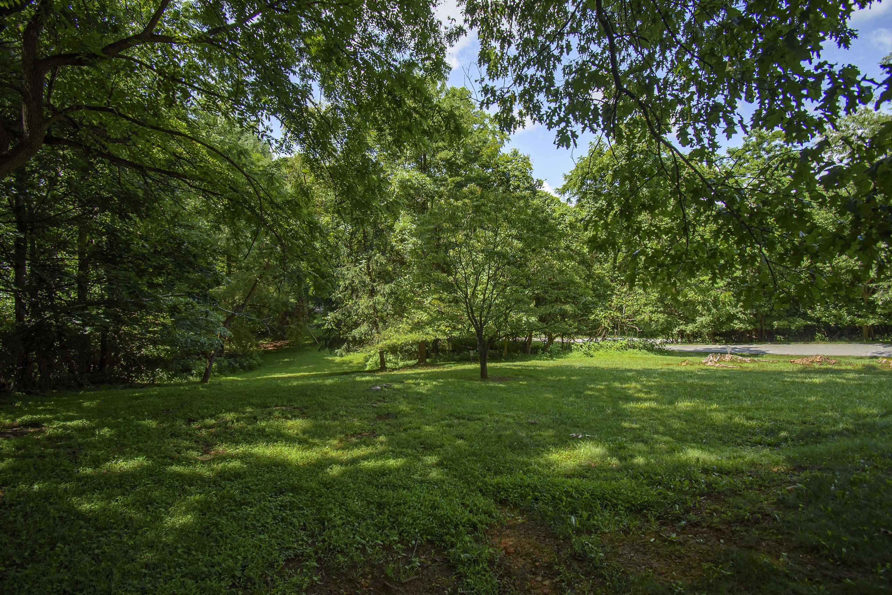 7562 Bluff View Drive