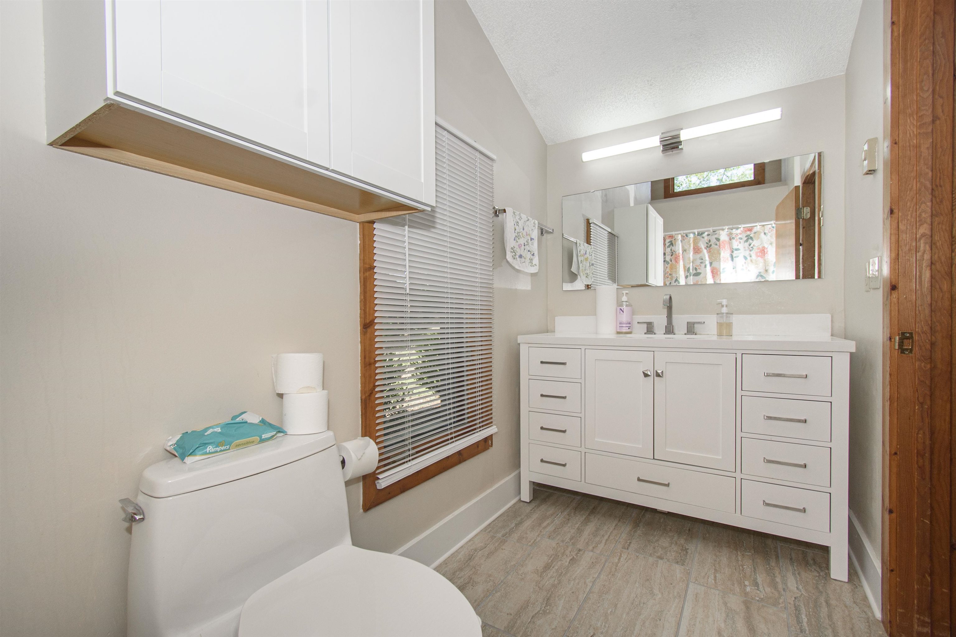 7562 Bluff View Drive