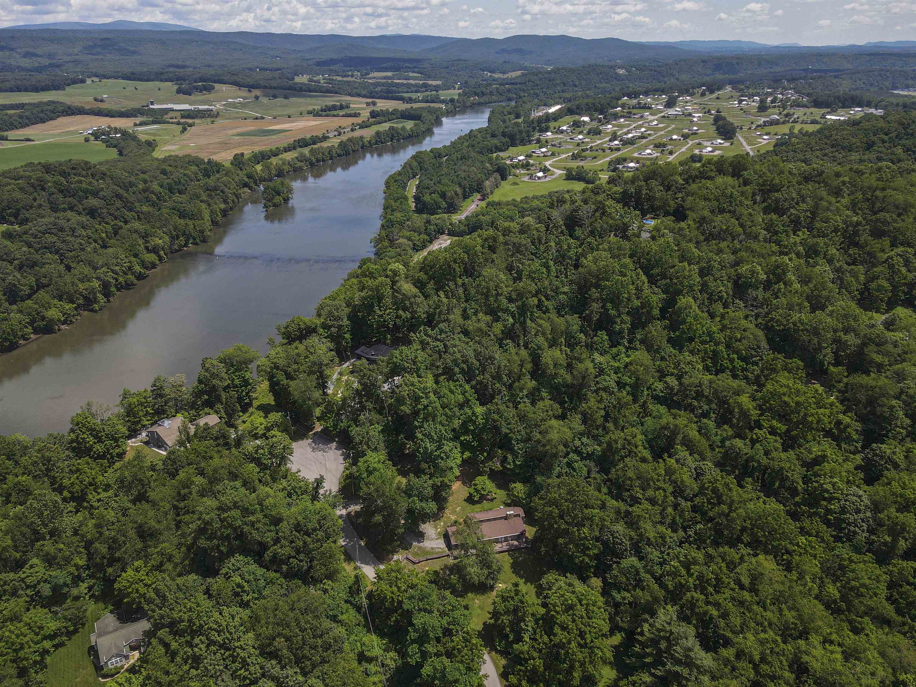 7562 Bluff View Drive