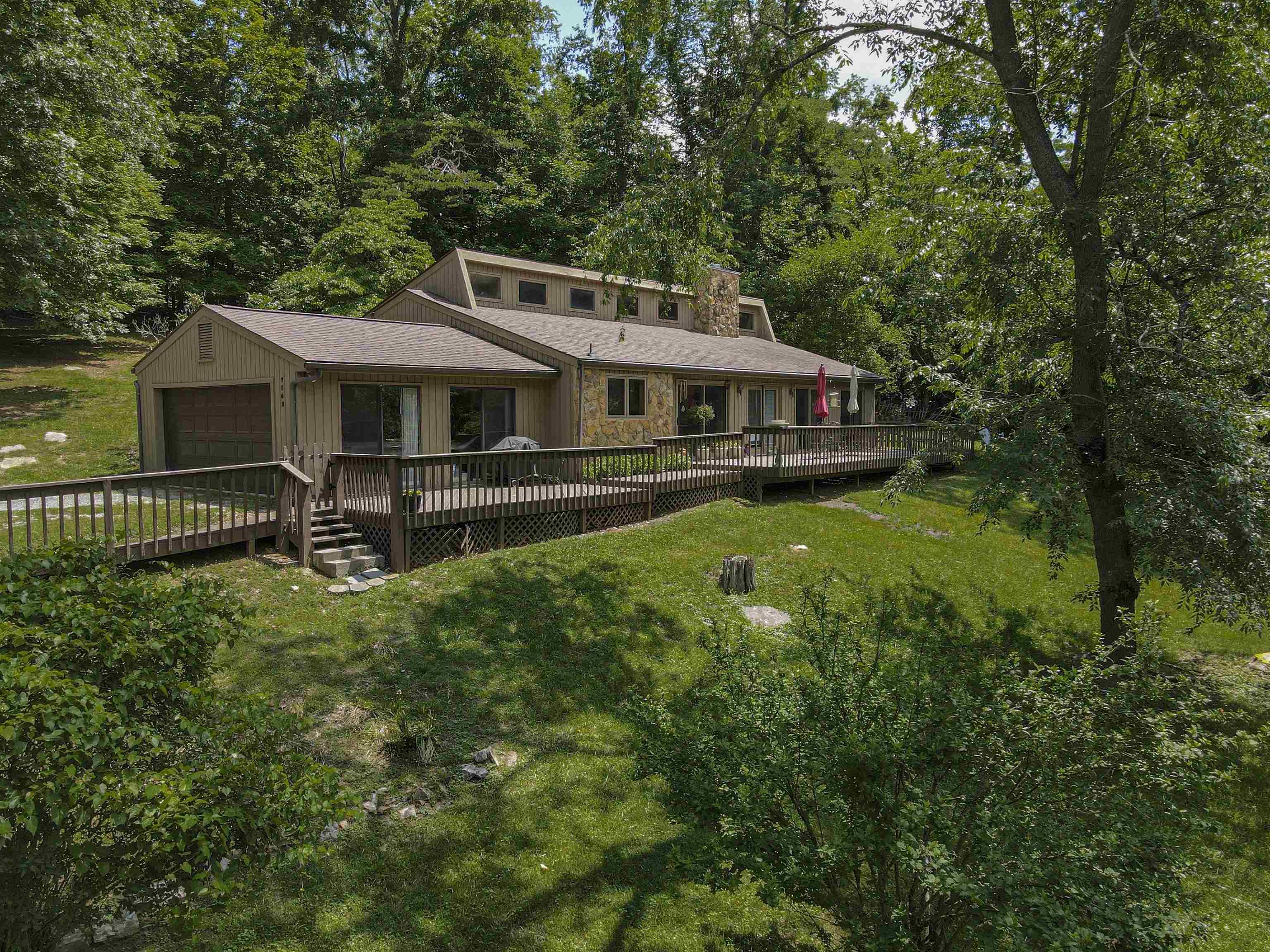 7562 Bluff View Drive