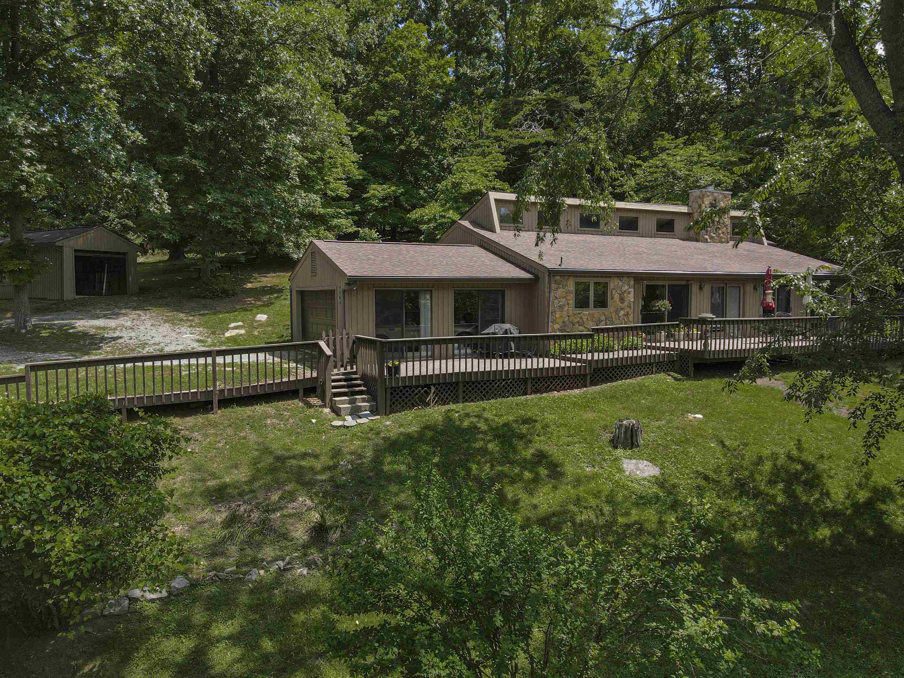 7562 Bluff View Drive