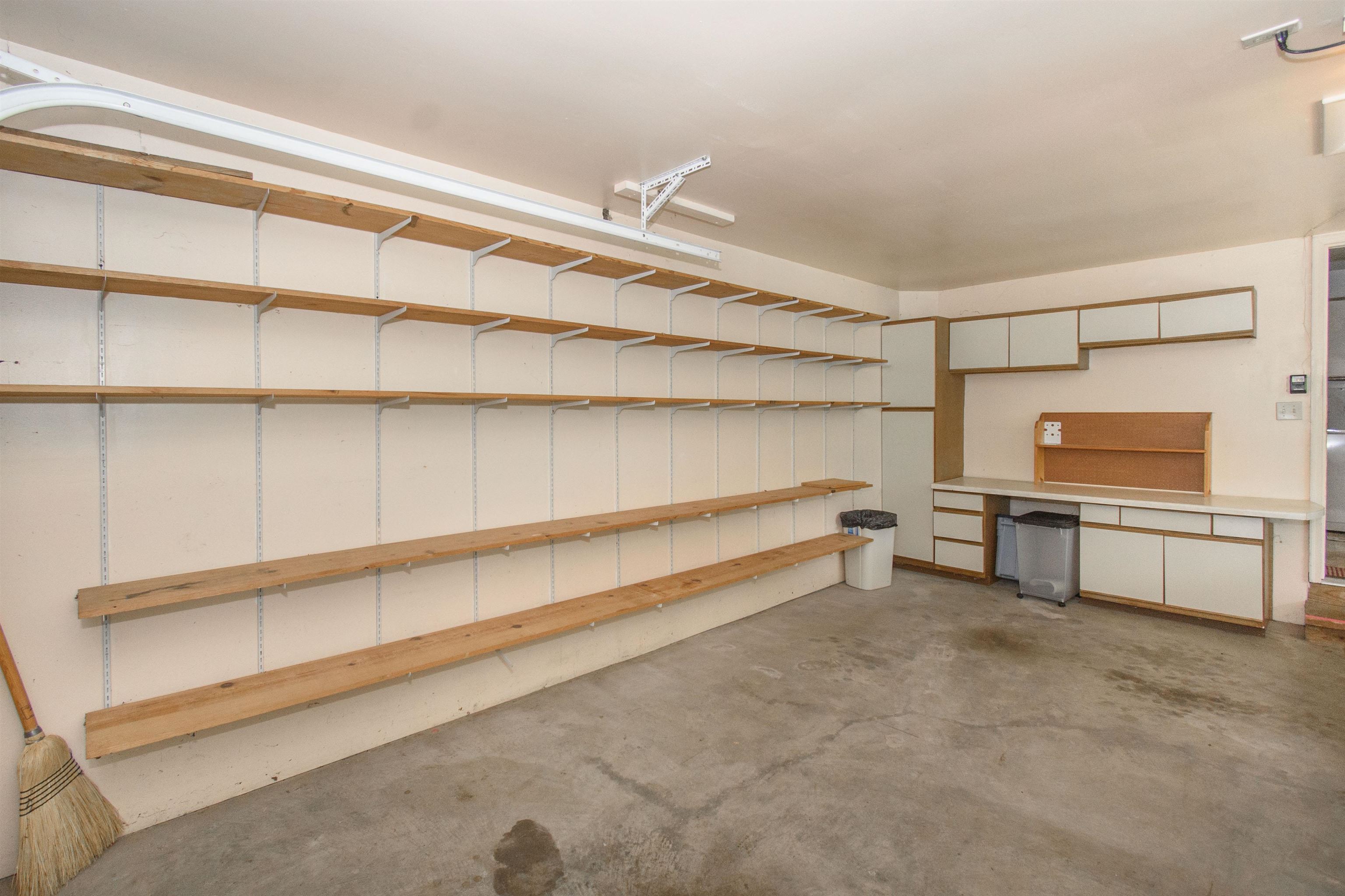 7562 Bluff View Drive