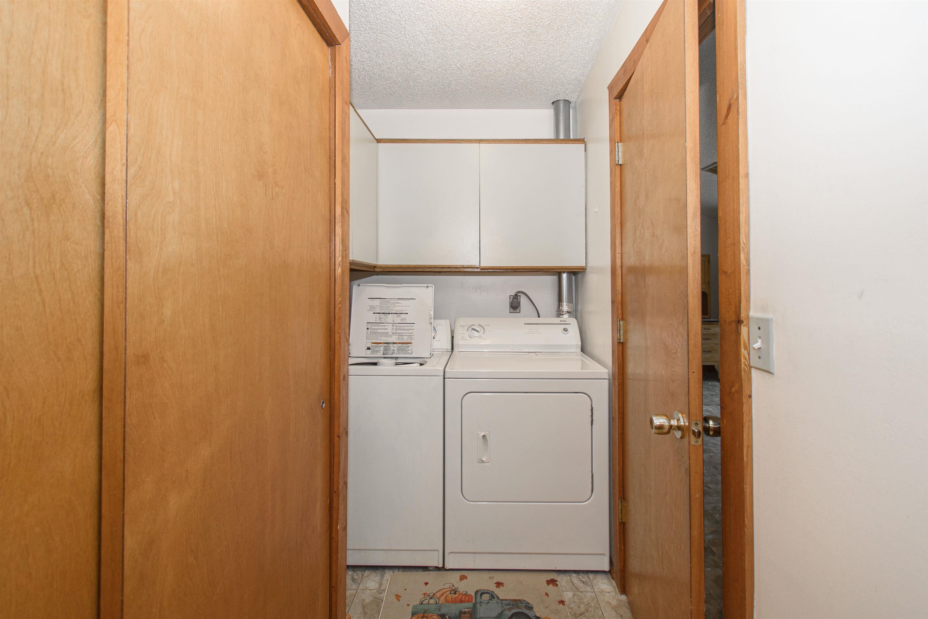 7562 Bluff View Drive