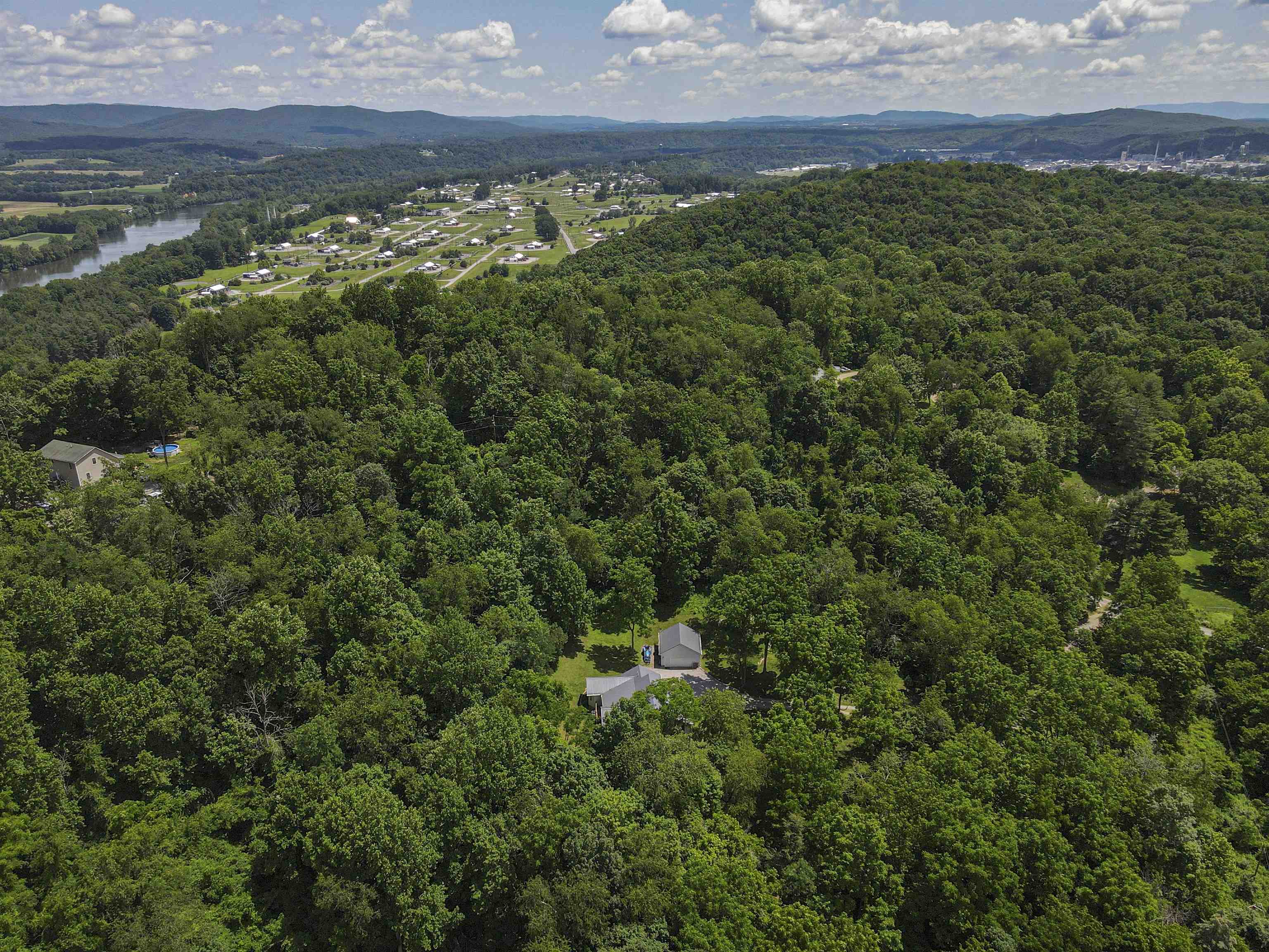 7562 Bluff View Drive